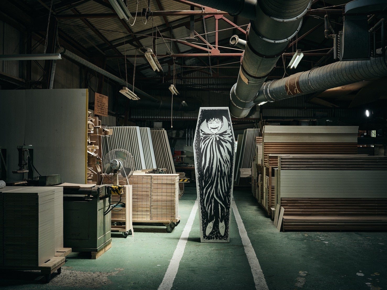 GRAVE TOKYO、ホラー漫画の巨匠・伊藤潤二氏とのコラボレーション棺