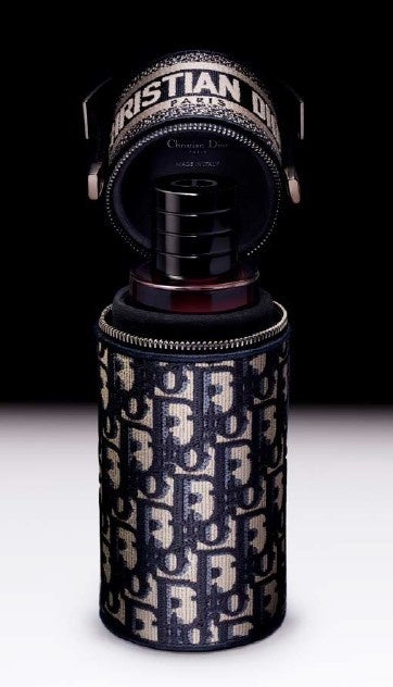 クチュールと香水の密接な繋がりを表現する「ラ コレクシオン プリヴェ