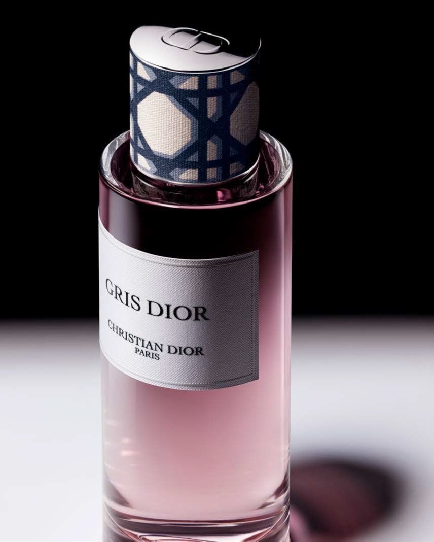 クチュールと香水の密接な繋がりを表現する「ラ コレクシオン プリヴェ