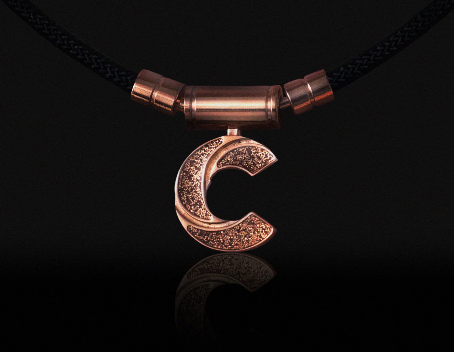 182本限定】美人女子プロゴルファー・鶴岡 果恋との記念モデルが4月