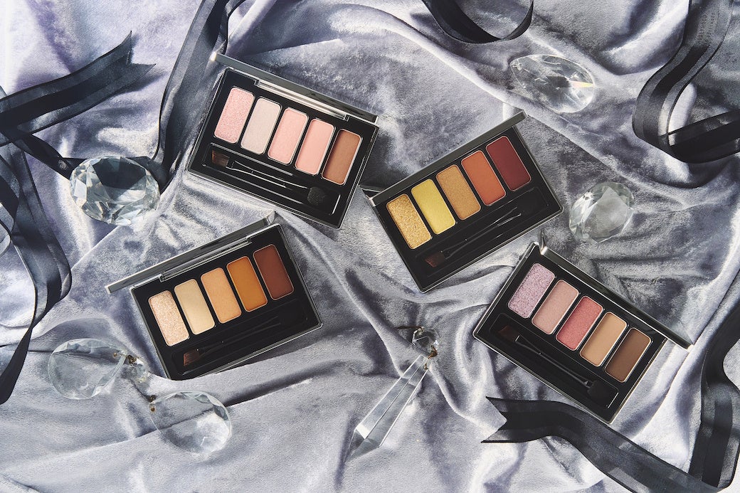 五彩緋夏プロデュース・メイクブランド「Armuje」、パーソナルカラーに