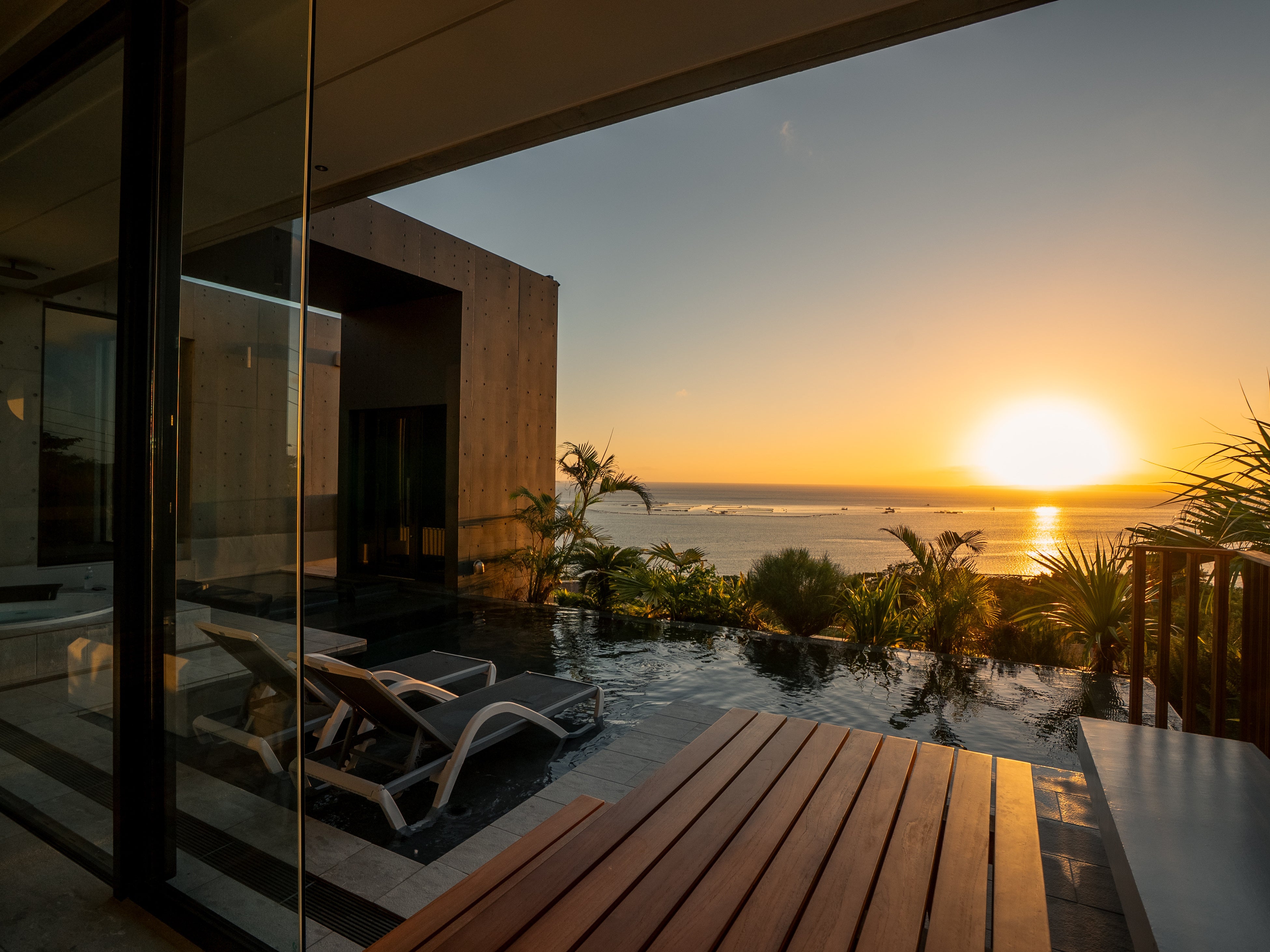 沖縄に新たなラグジュアリーヴィラ「The Superb Hills」が誕生！ | THE