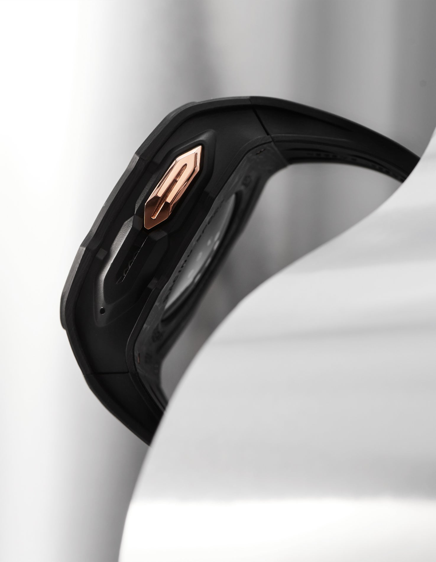 スウェーデン発「GOLDEN CONCEPT（ゴールデンコンセプト）」の「RACING