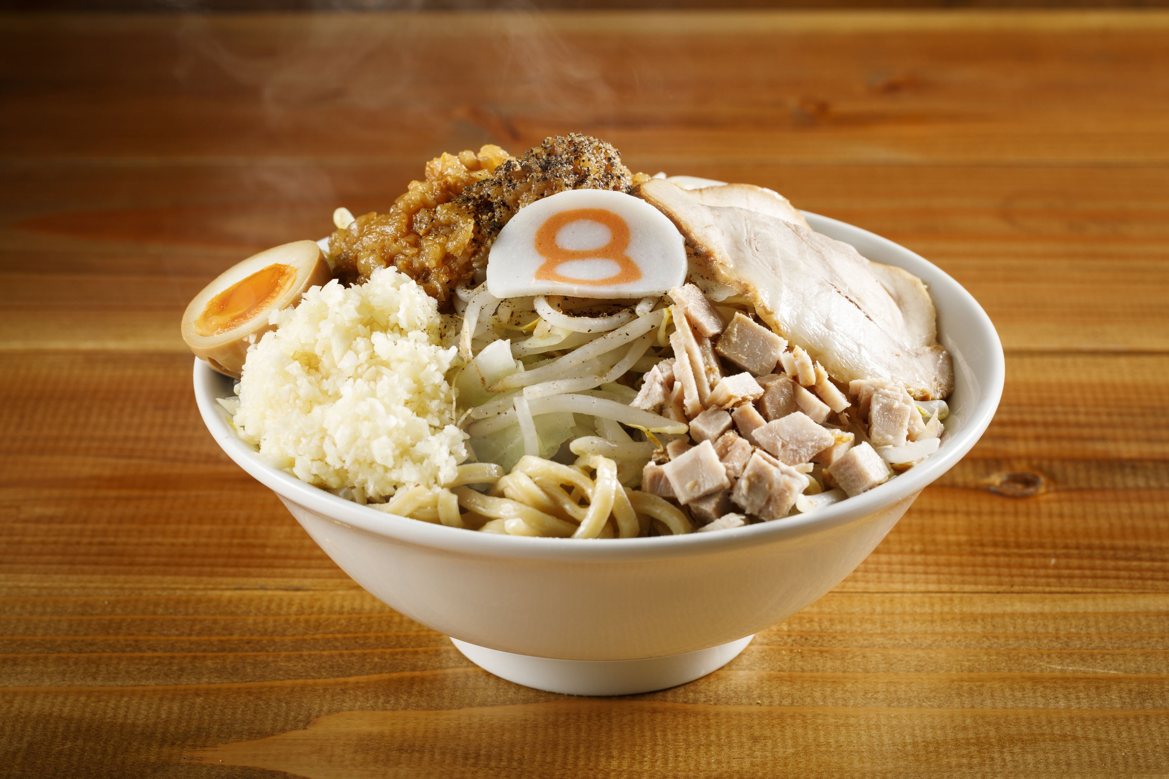 北陸のソウルフード「8番らーめん」が挑む新たな価値創造 金澤豚骨