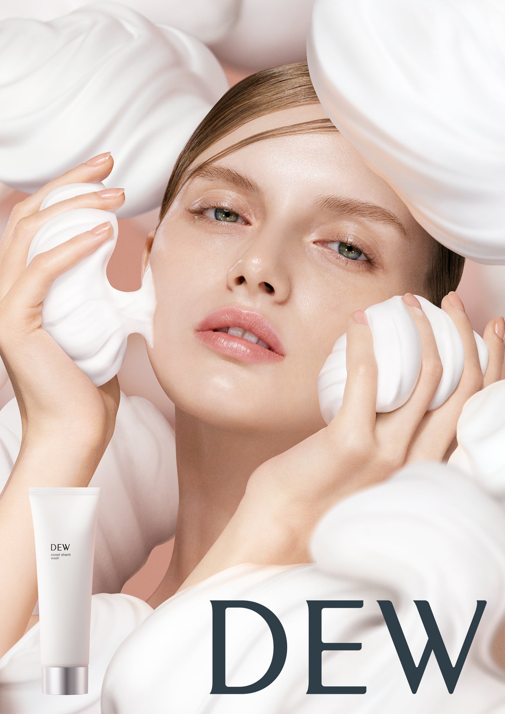 まるで生クリーム！洗うたびにしっとりなめらかな肌へ導く濃密ヒアロ泡