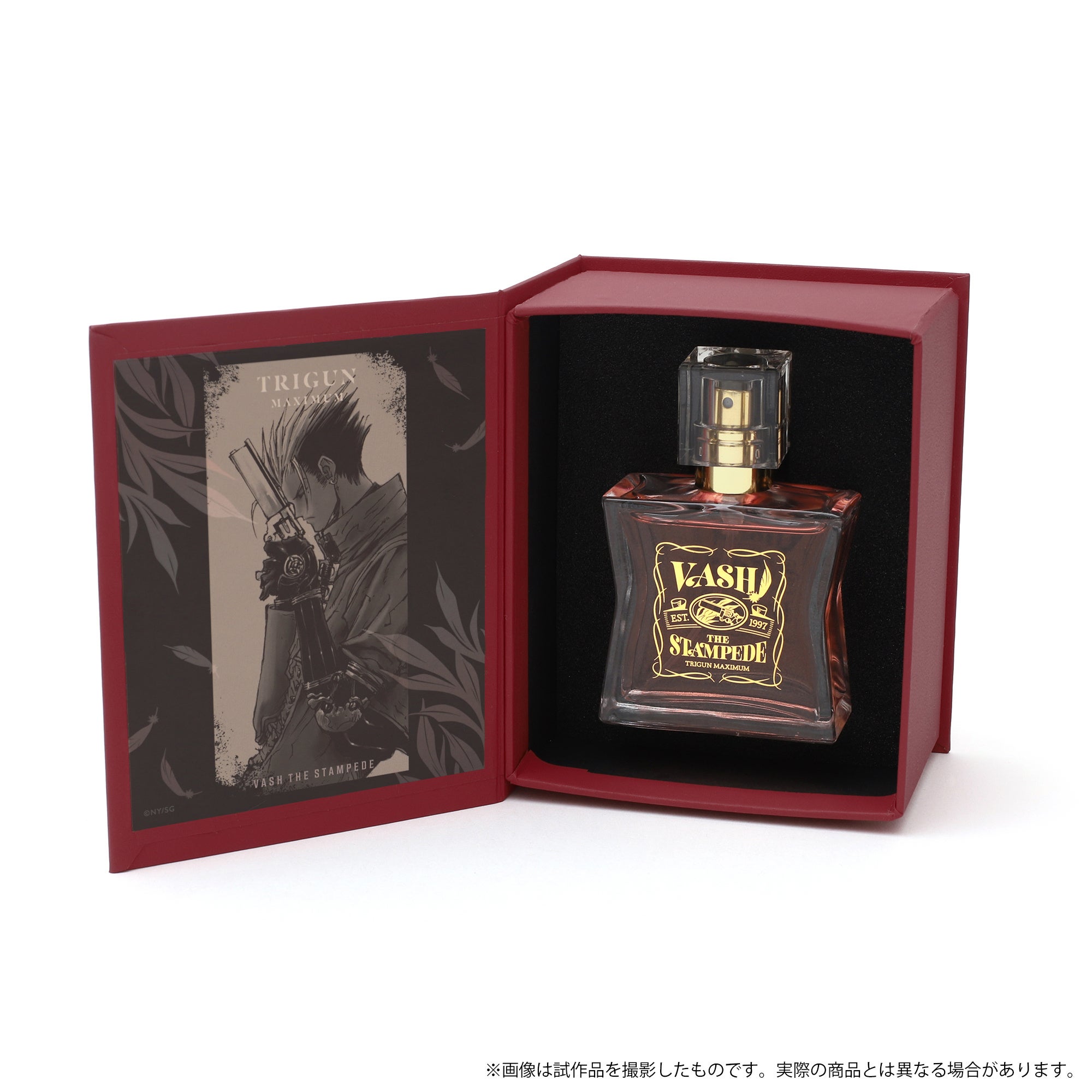 トライガン・マキシマム』より、額装に入った豪華仕様のピンズセットと