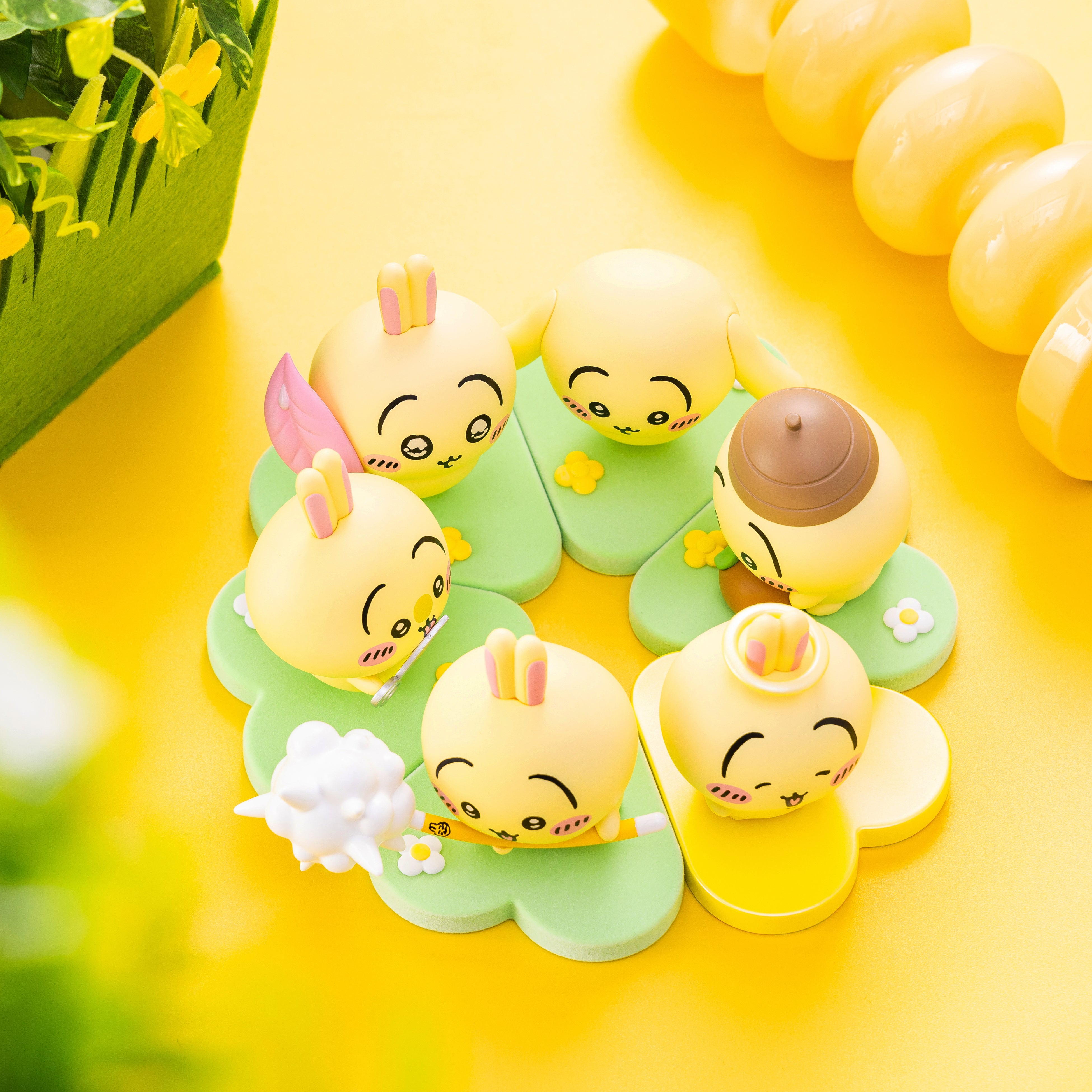 受注予約】『ちいかわ』から「うさぎだらけ」「モモンガだらけ」の