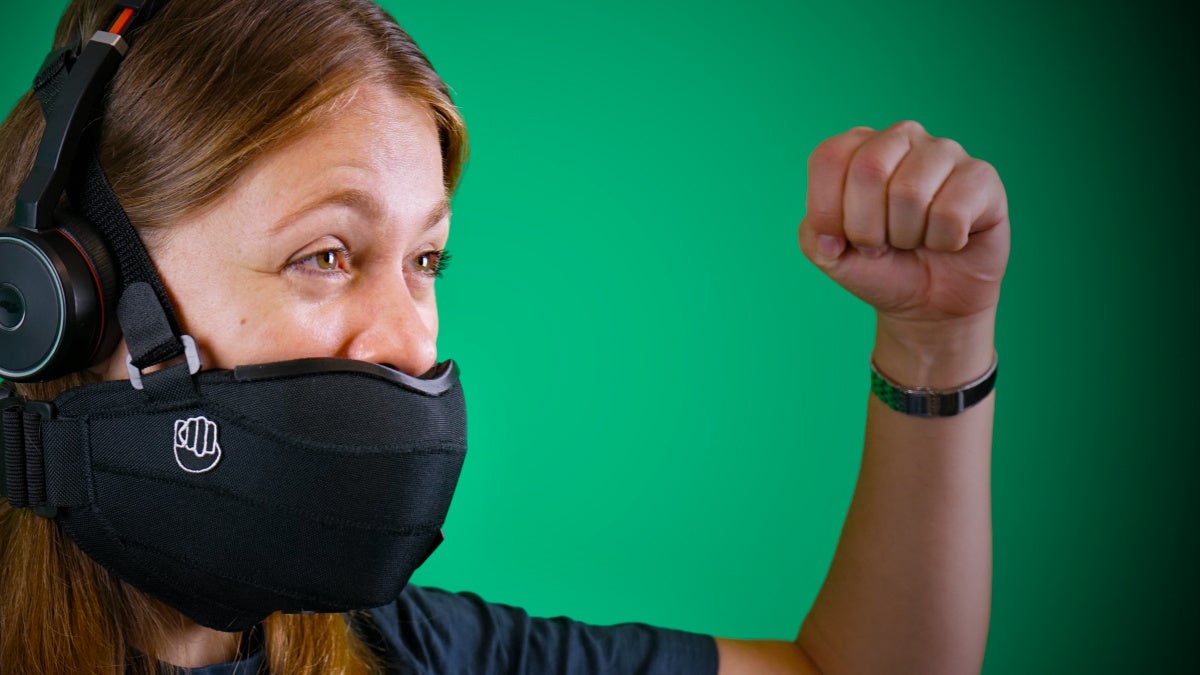 絶叫しながらゲームを楽しめる「マイク付きゲーミングボイス