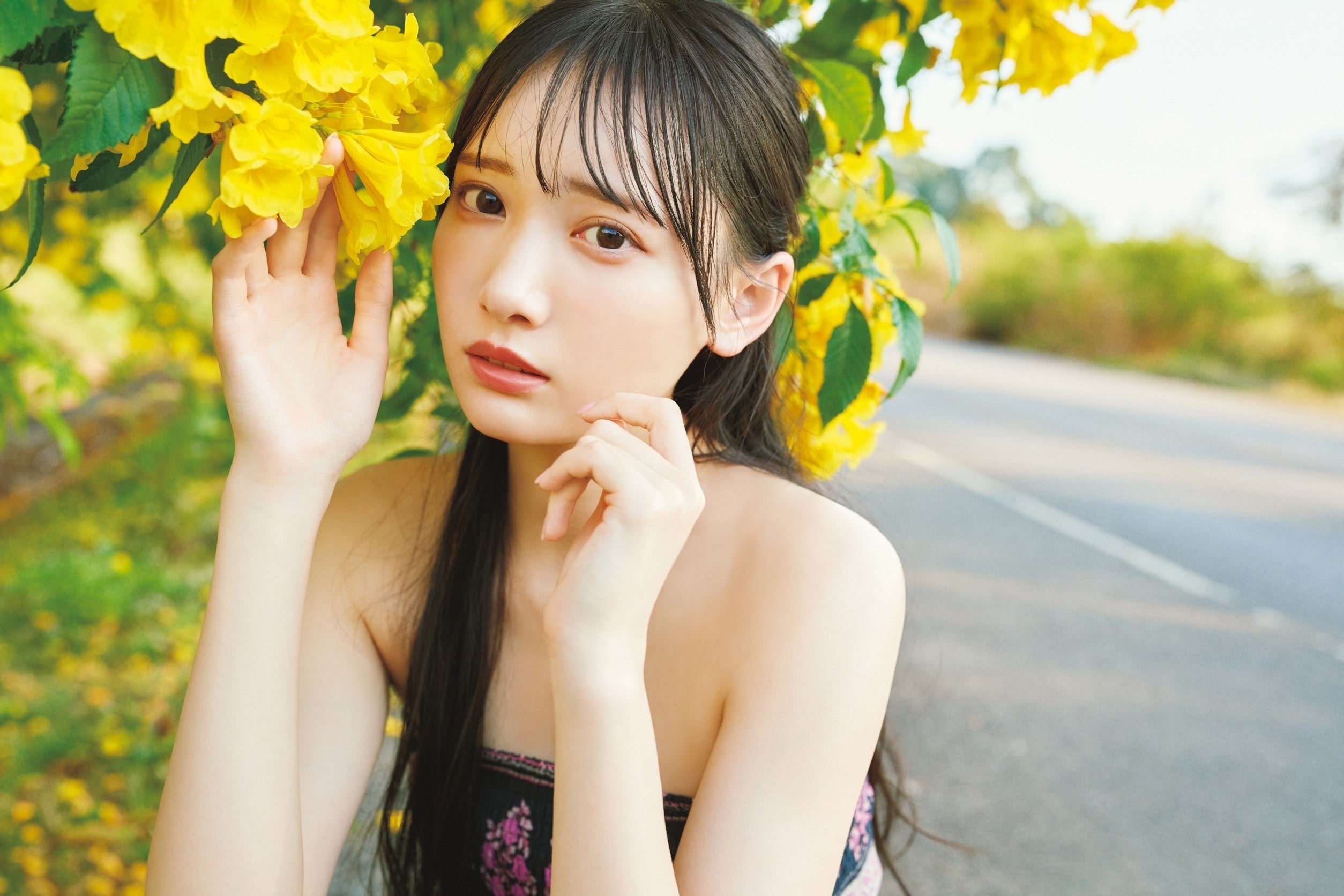 ≠ME鈴木瞳美1st写真集 ひとめぼれ』SHOWROOM特別配信＆オンライン