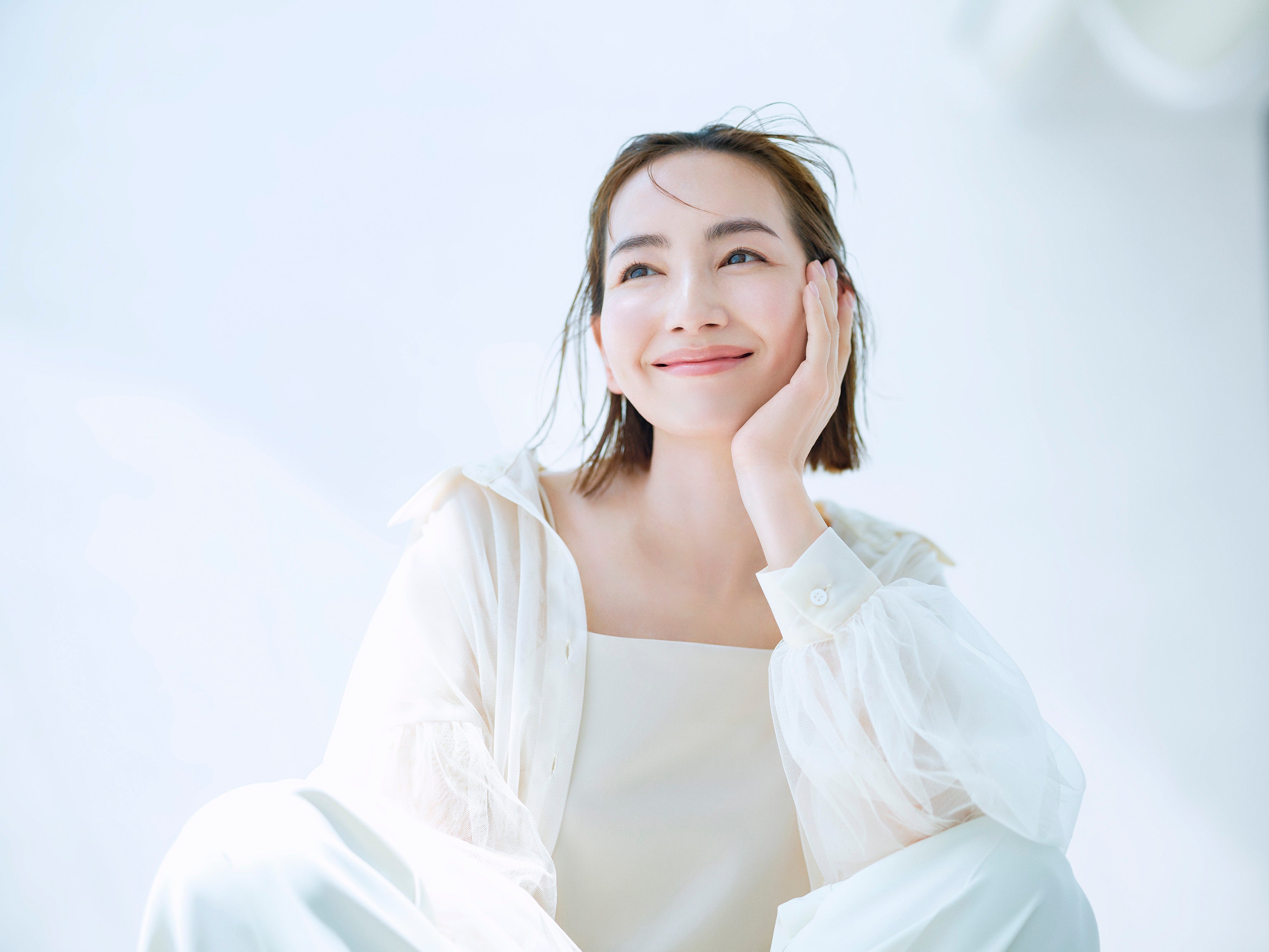 モデル・辻元舞が手がけるブランド「MELIFIQUE」2025年11月デビュー