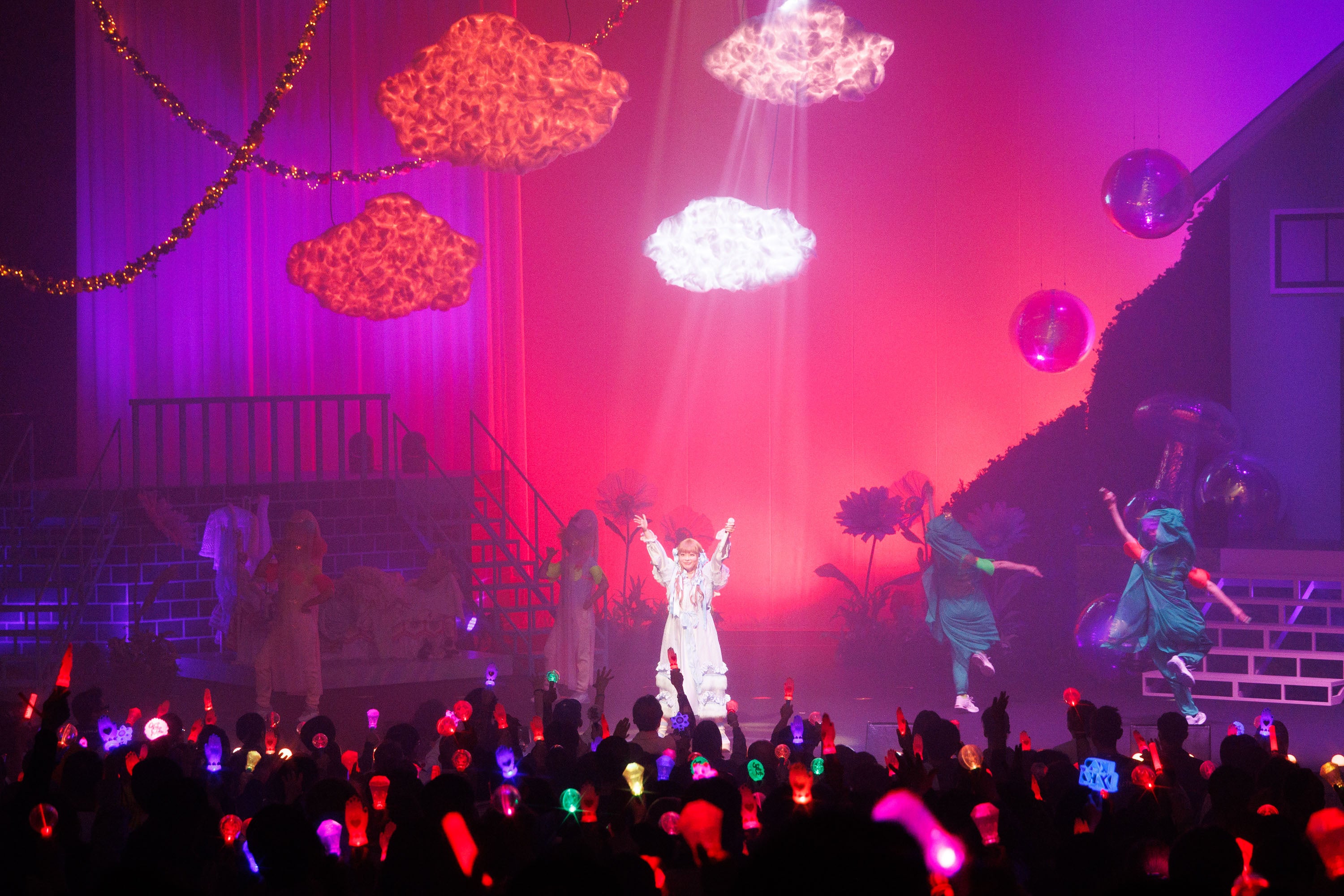 きゃりーぱみゅぱみゅ出産後初のワンマンライブにファン歓喜 妊娠中に