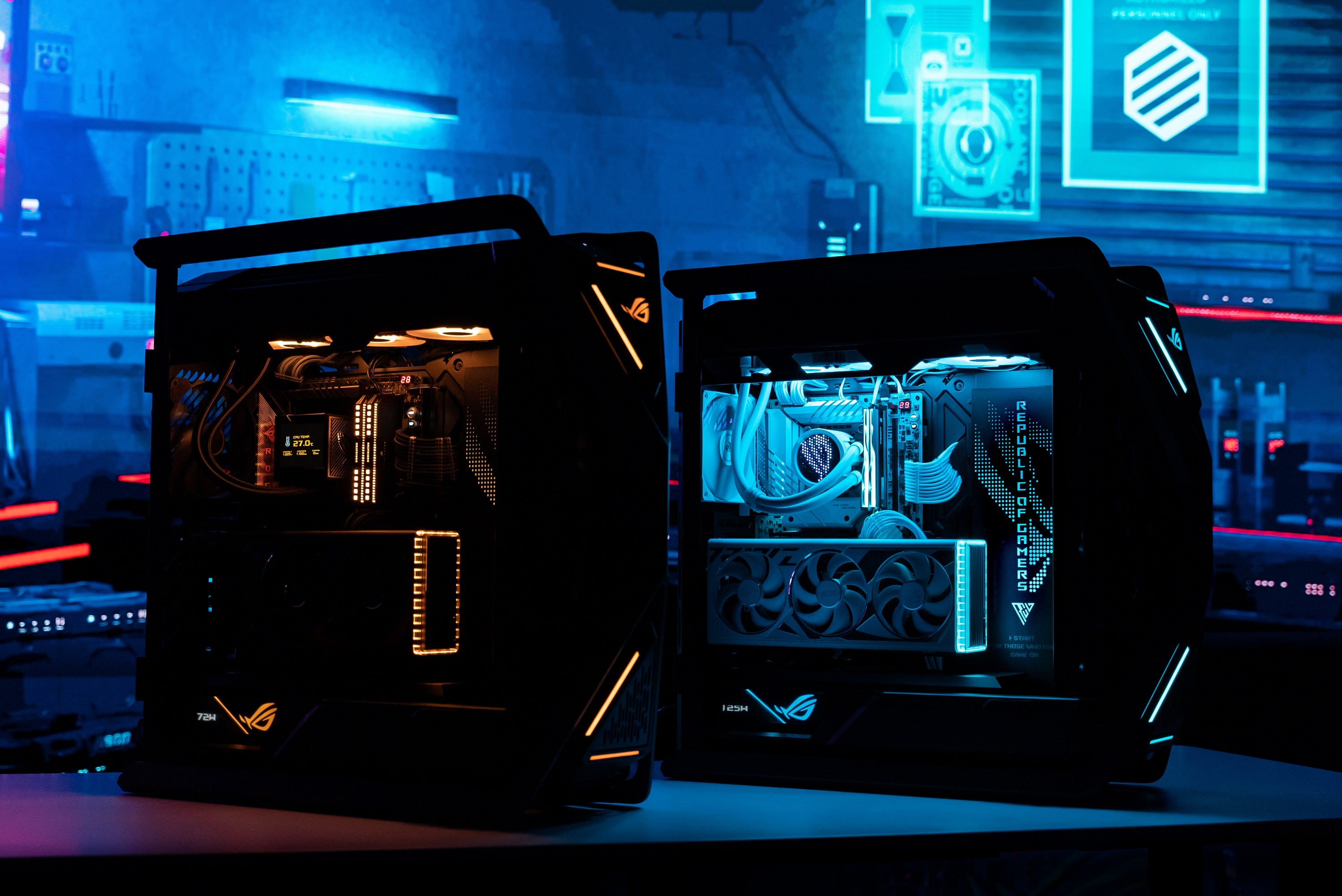 ASUSのゲーミングブランドのRepublic Of GamersよりE-ATXマザーボード