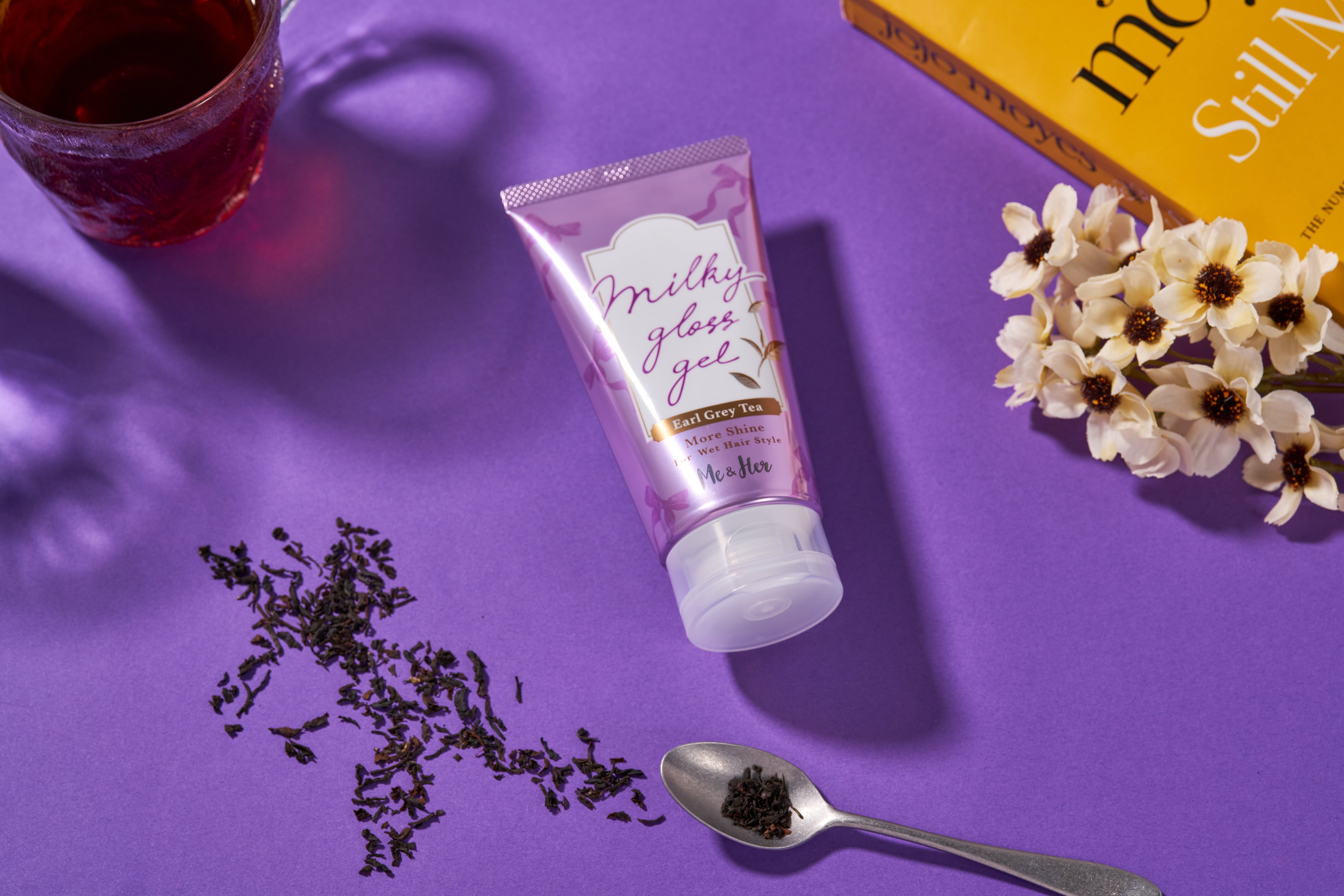 濡れ髪ワックス「Me&Her ミルキィグロスジェル モアシャイン」より