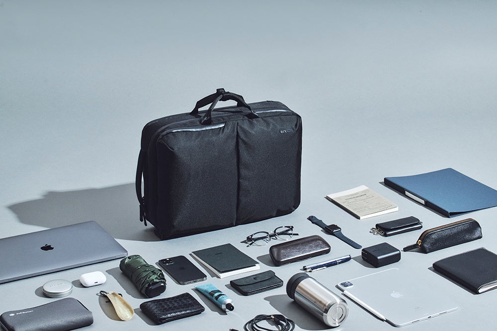 Apple公式パートナーブランドのインケース 「2-Way Convertible Brief