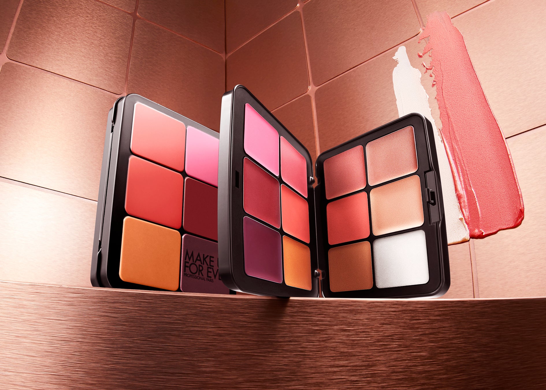 メイクアップフォーエバー】瞬く間に完売した大人気アイテムが待望の