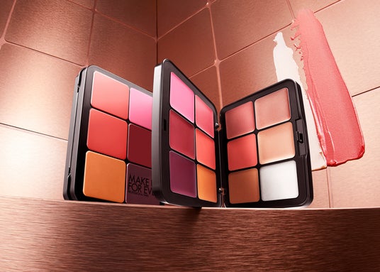 メイクアップフォーエバー】瞬く間に完売した大人気アイテムが待望の