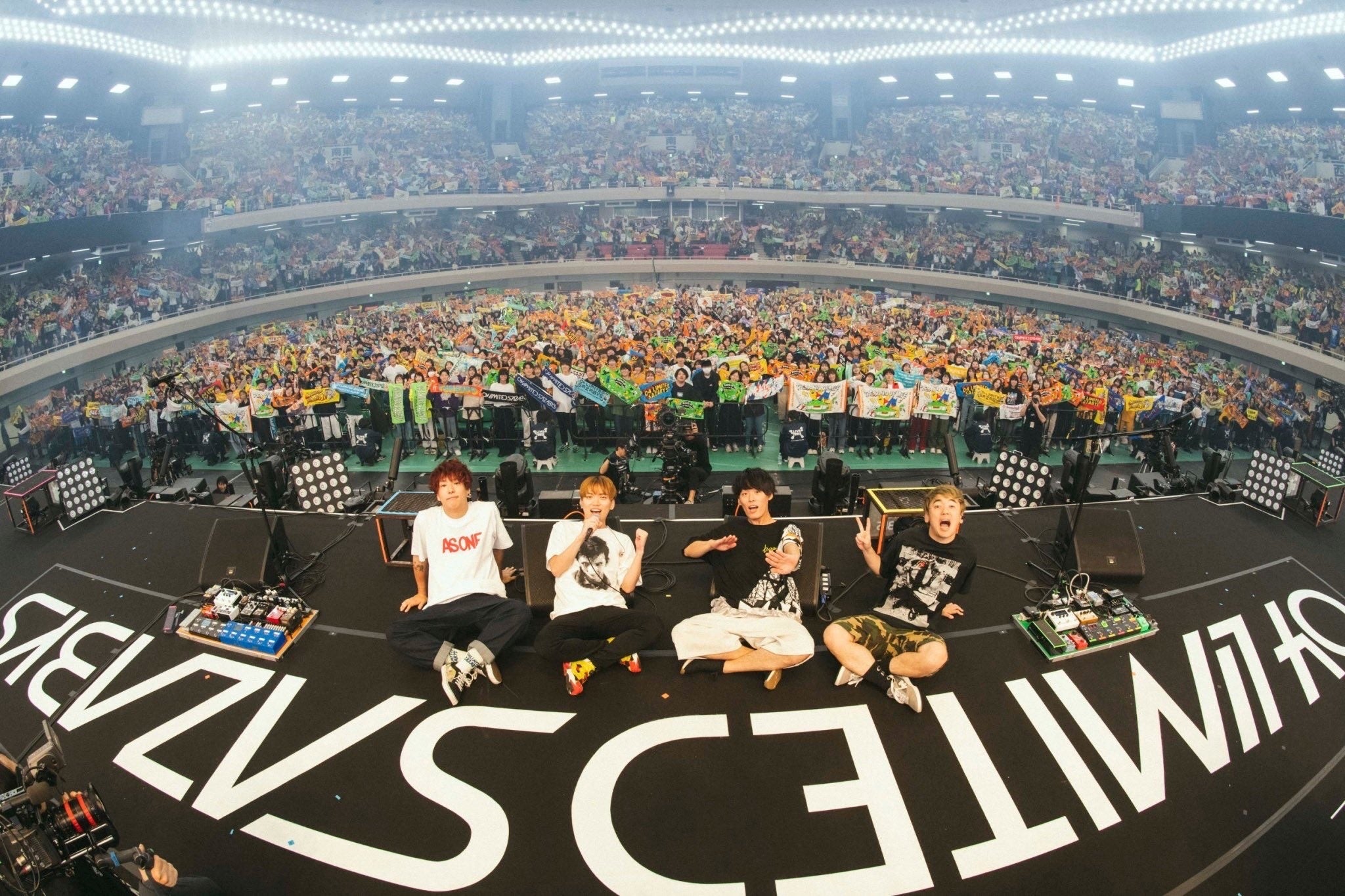 04 Limited Sazabys、15周年を記念して開催した日本武道館公演2Daysを