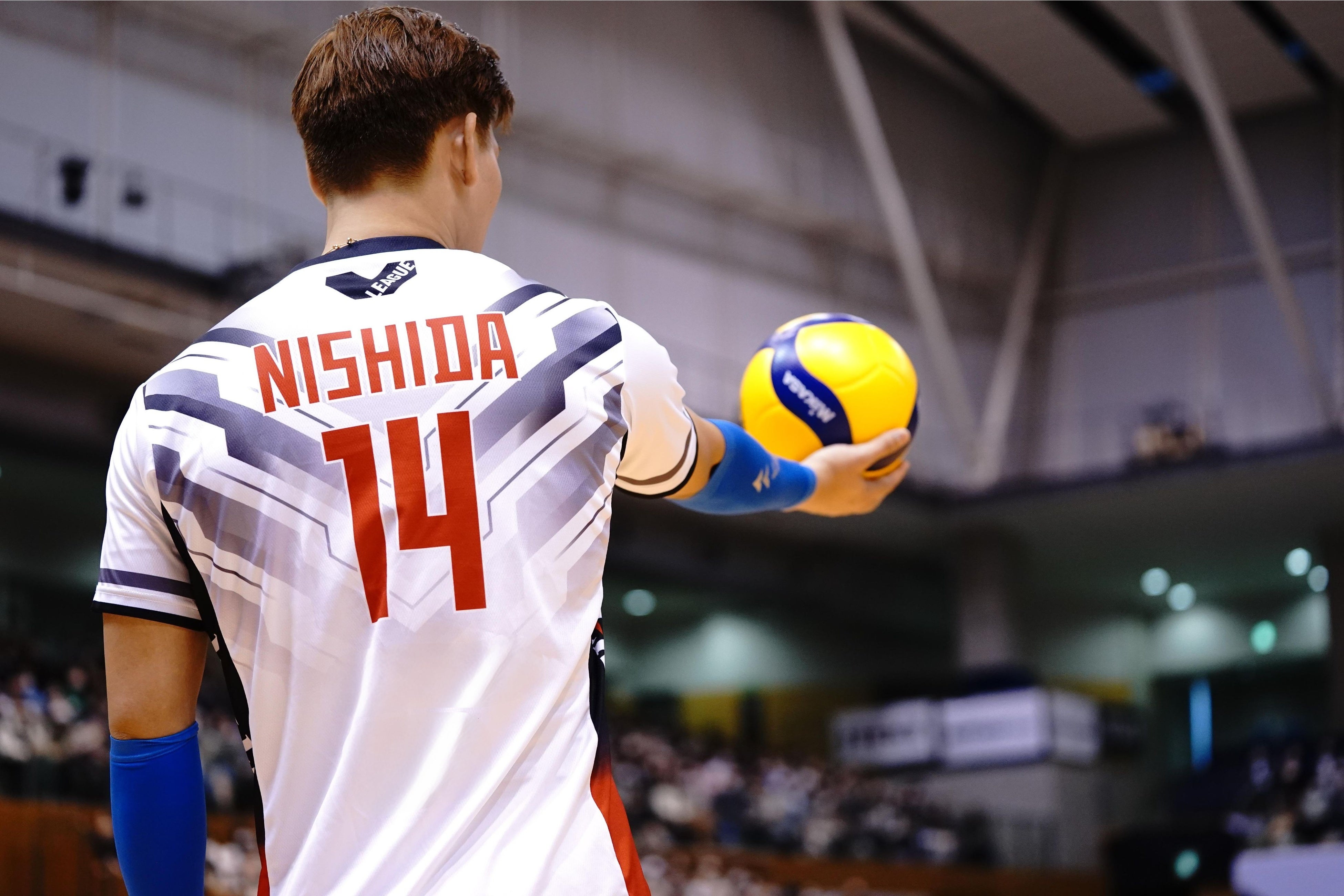 プロバレーボール西田有志選手 × avivo初のコラボ商品！オリジナル