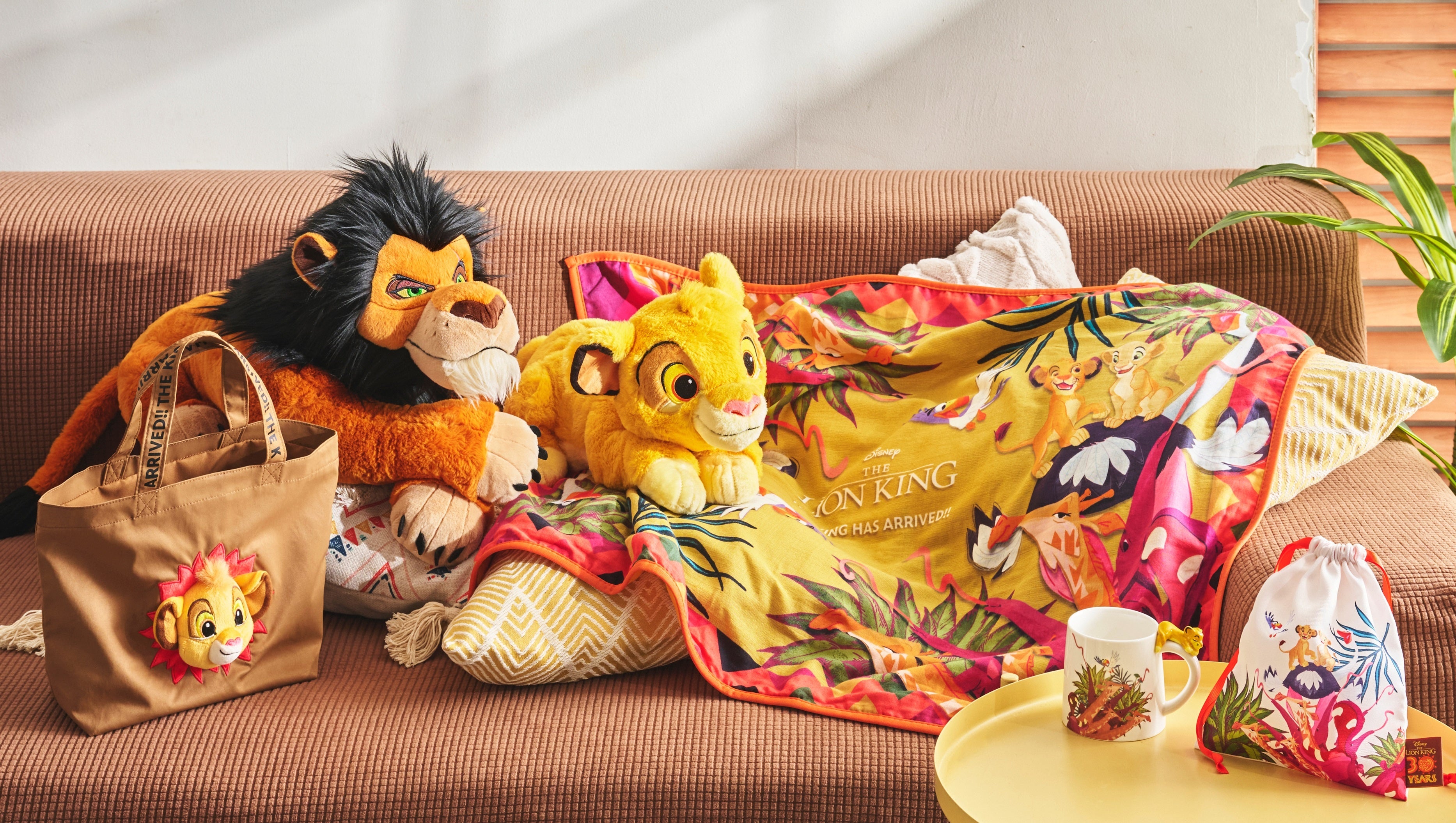 ディズニー映画『ライオン・キング』公開30周年記念！シンバたちが歌う