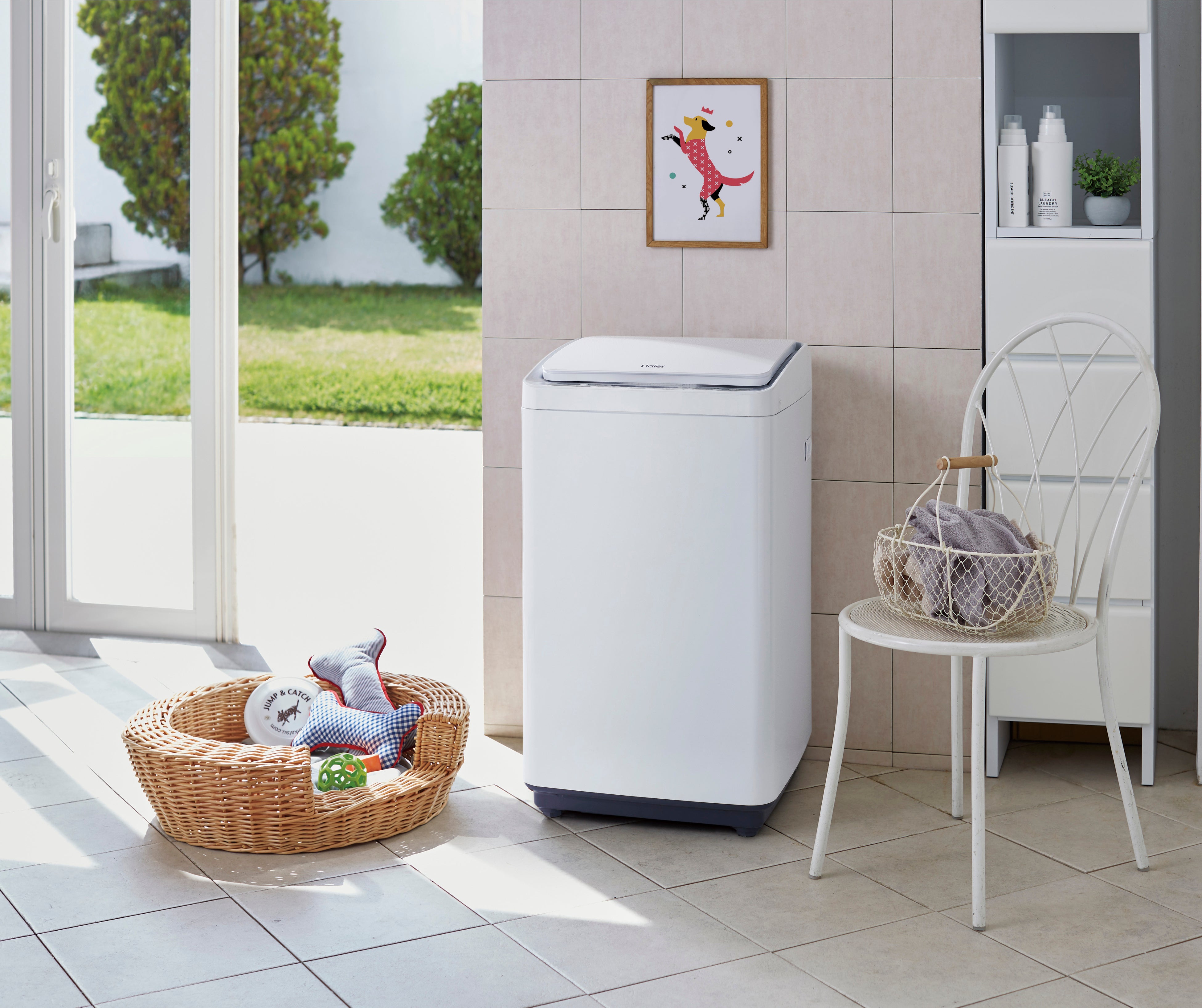 ハイアール、ミニマムサイズ※1の3.3kg全自動洗濯機と、洗浄力に優れた