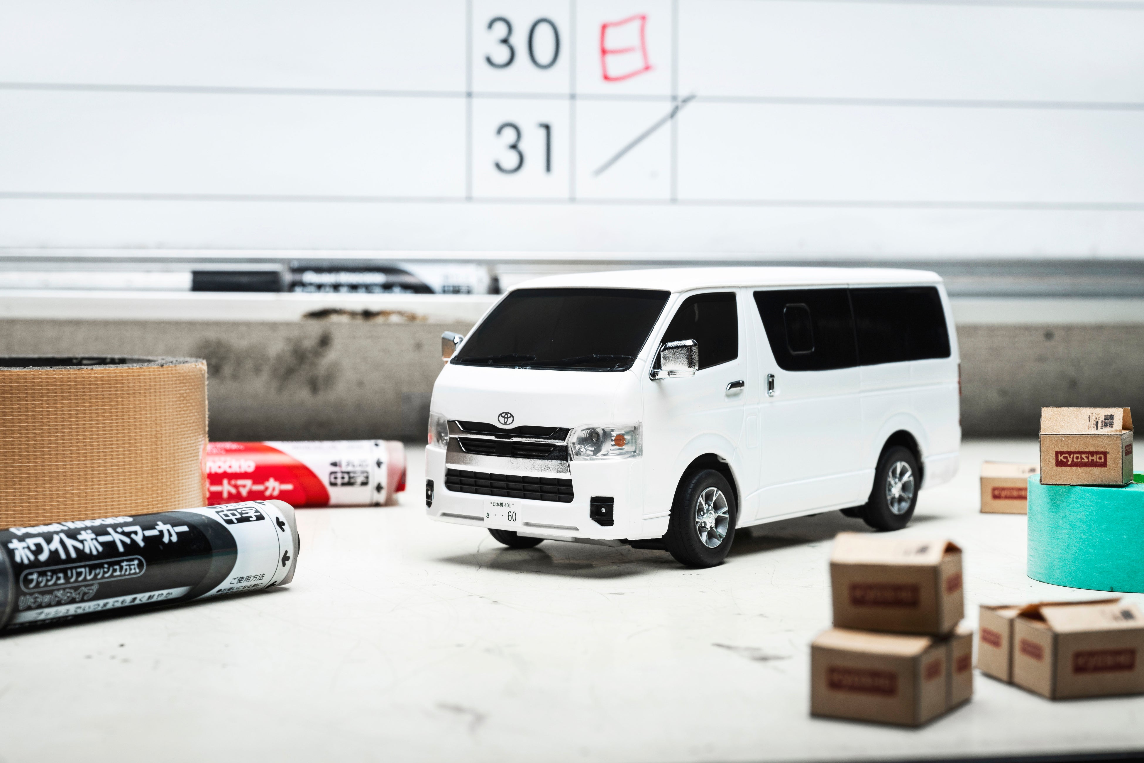 京商エッグ】FIRST MINI-Z トヨタ ハイエース スーパーGL が登場