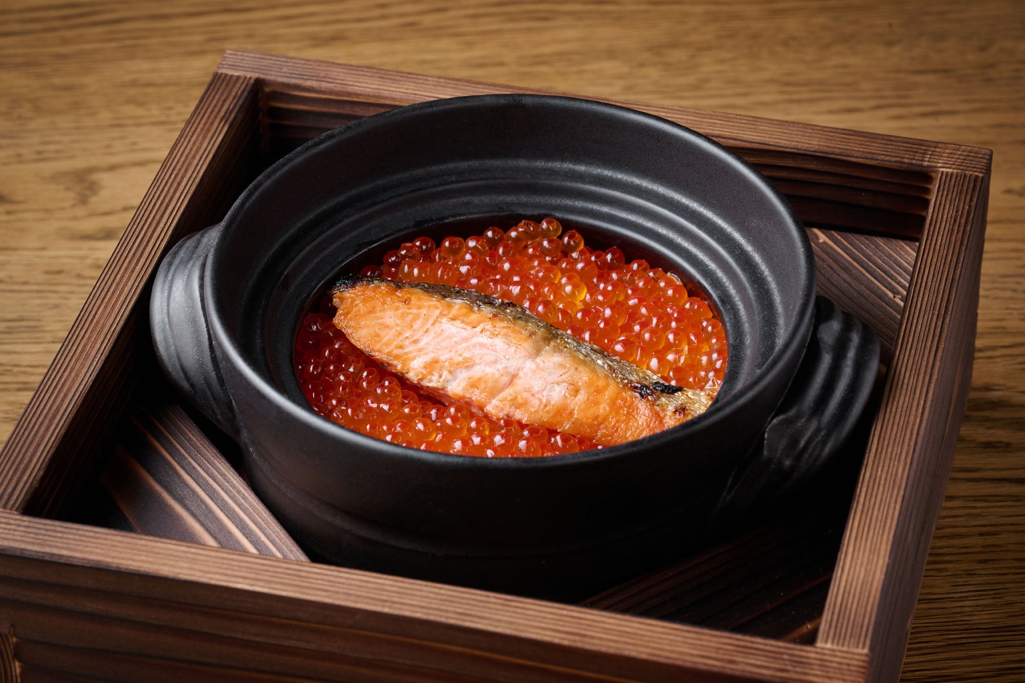 京都・創業の地に旗艦店「炊き立て土鍋ごはん OMOYA 八代目儀兵衛」9月