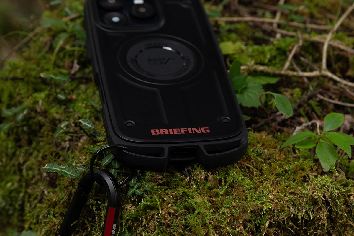 BRIEFING×ROOT CO.コラボレーション、カラビナループ搭載＆米国mil規格