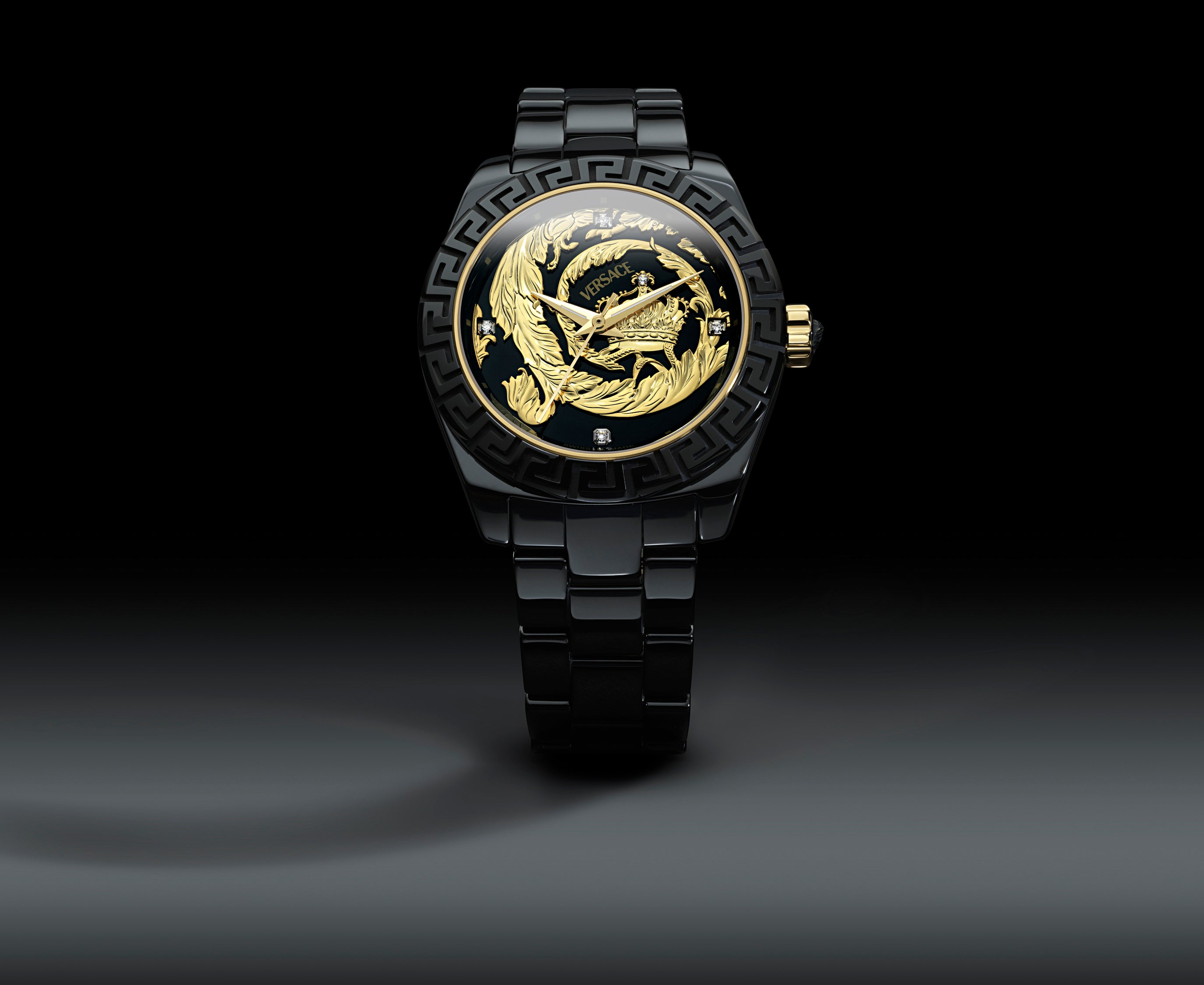 VERSACE（ヴェルサーチェ）』は、卓越した技術と美学が融合した『DV