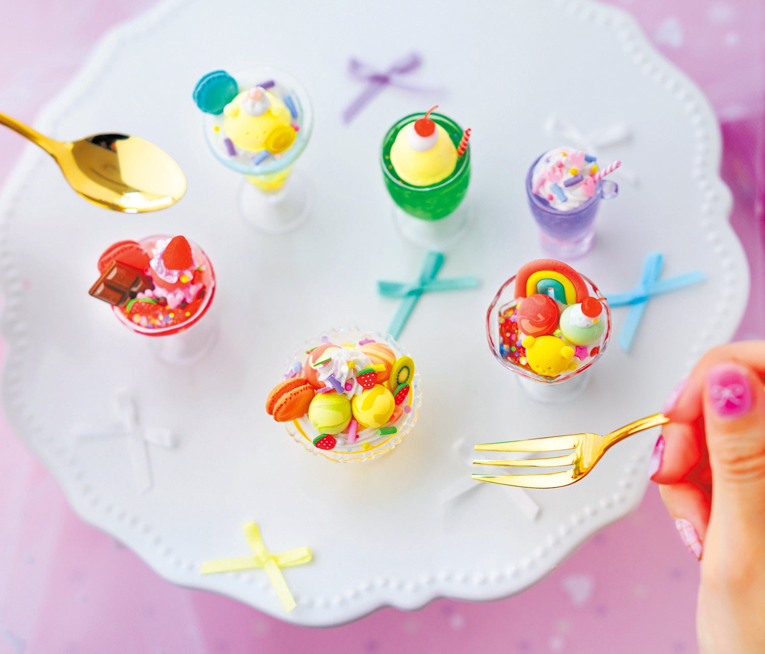 レトロ喫茶クリームソーダなどのミニチュアスイーツが6種類もつくれる
