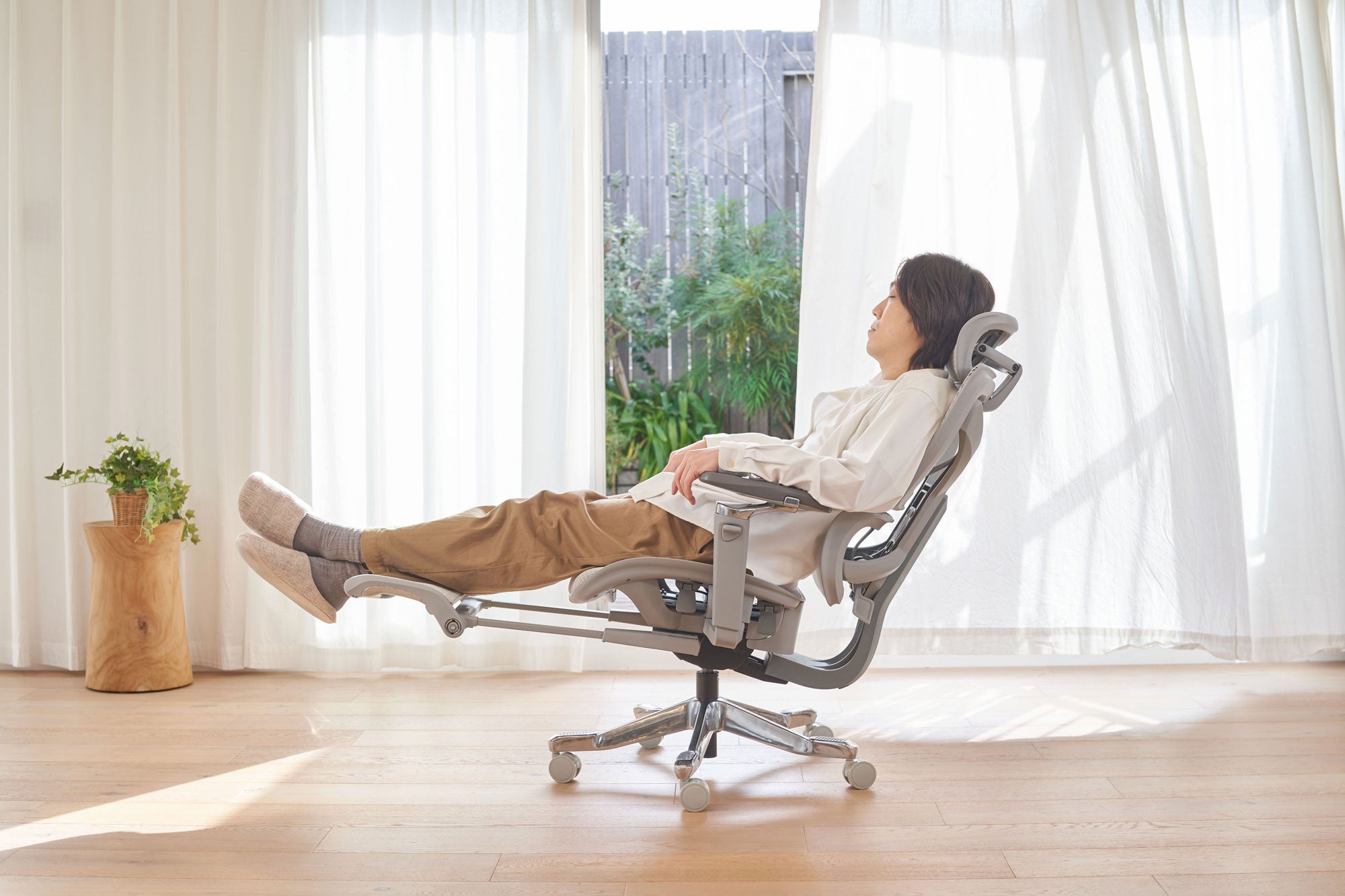 かねたや家具店】このフィット感は私だけのもの。集中も、休息も