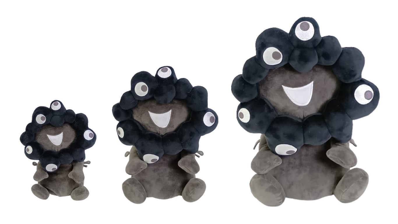 2025大阪・関西万博】黒ミャクミャクの新商品「お手玉風ぬいぐるみ／這