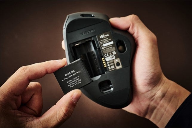 トラックボールのハイグレードモデル「IST PRO（イストプロ）」より、1