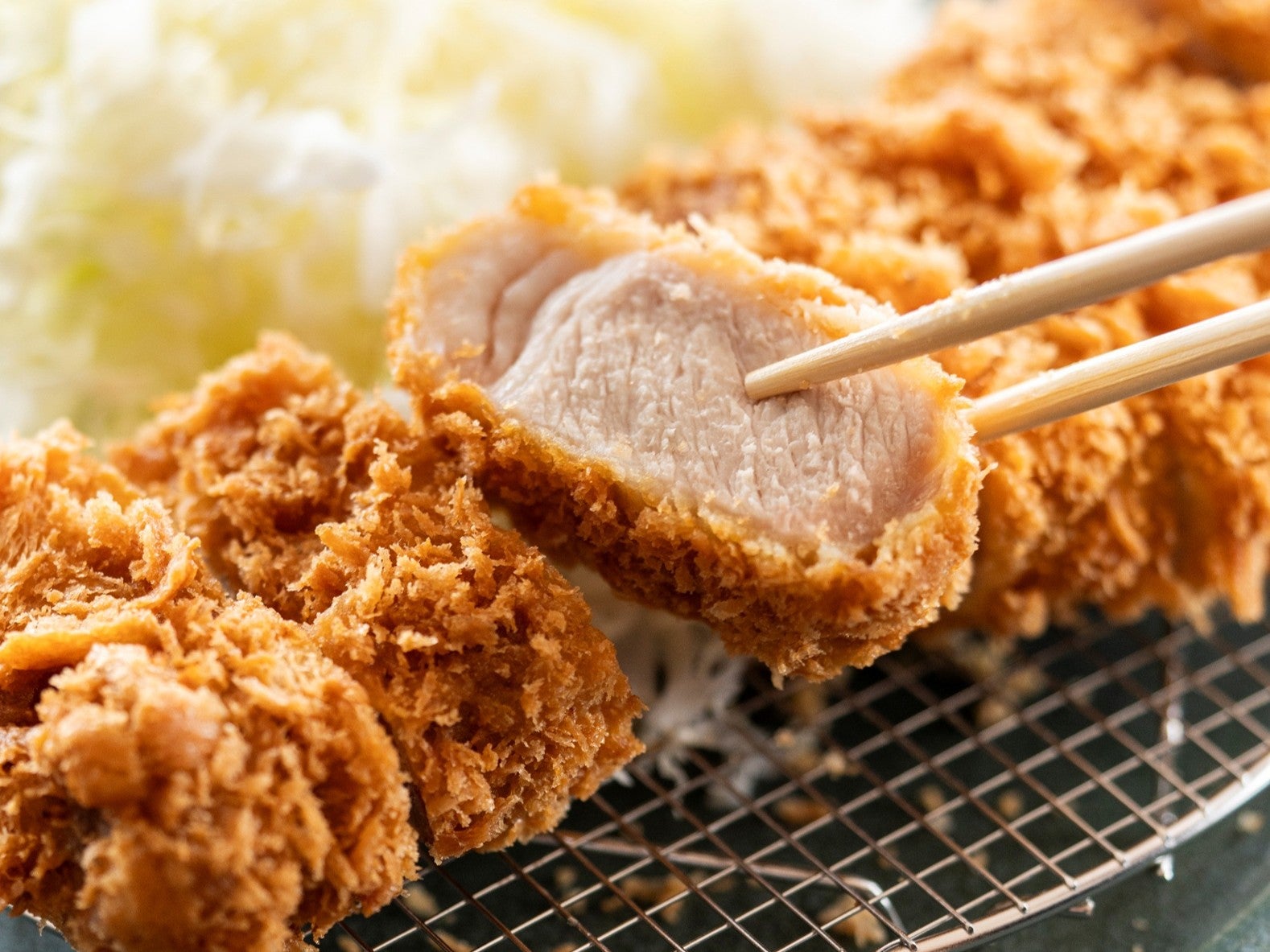 揚げることを追求した会社が作る“極上チキンカツ”】串カツ田中の新業態