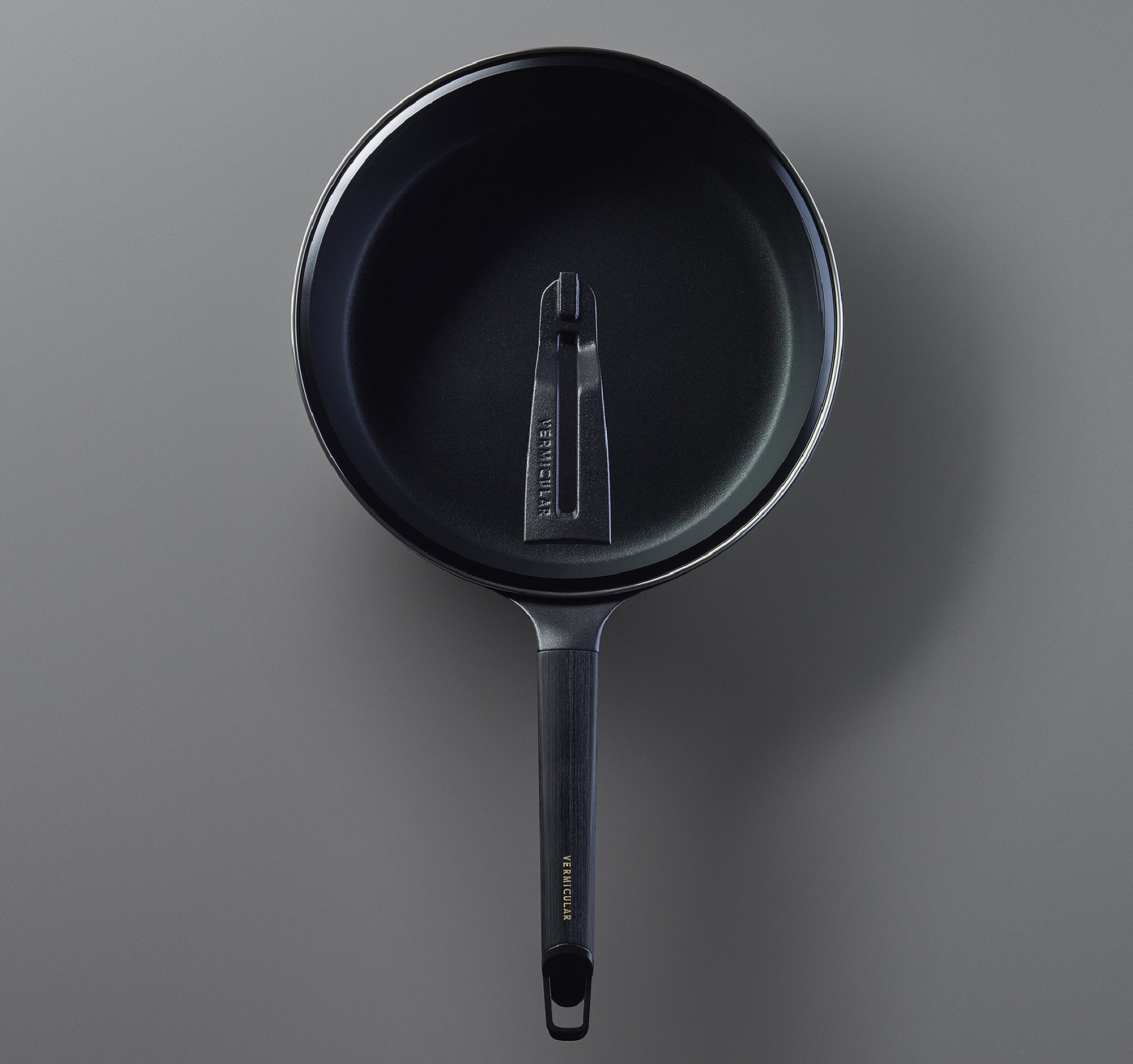 バーミキュラ プレミアムブラック リミテッドエディション新登場―より