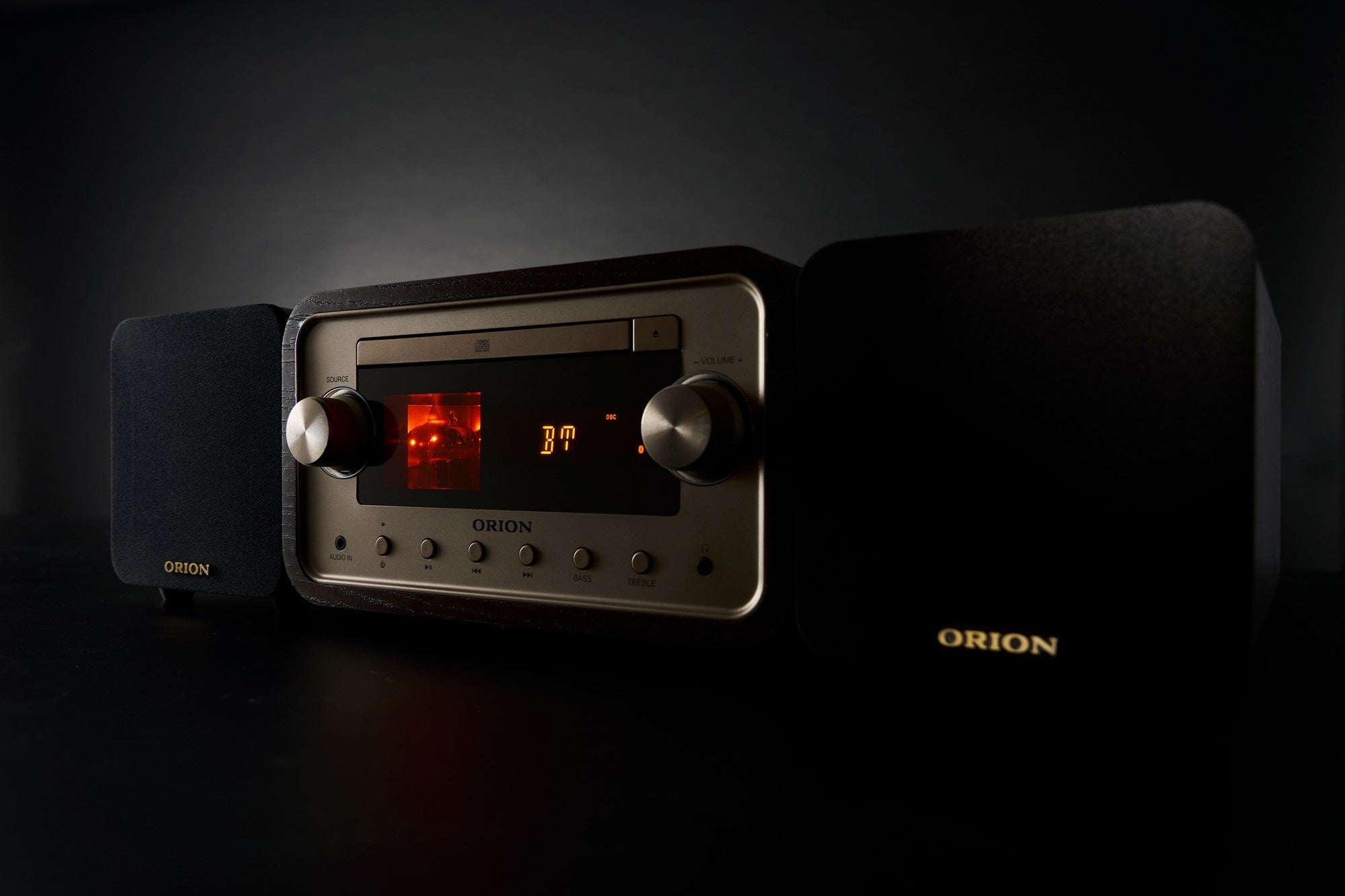 大人のオーディオ第2弾」独り時間を楽しむ！真空管アンプとデジタル