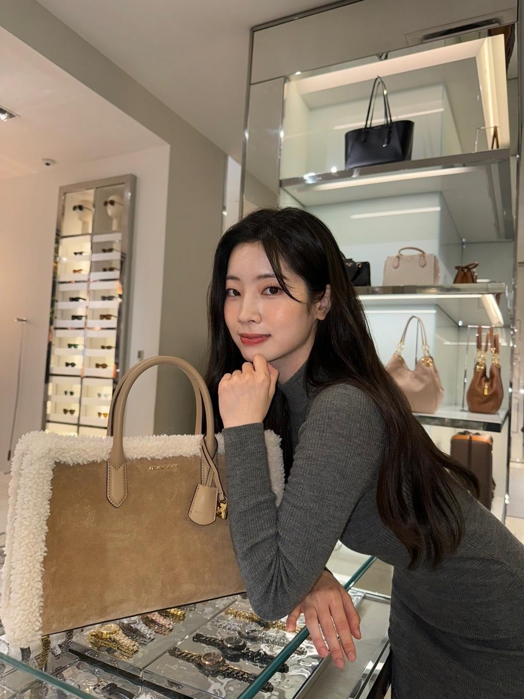 マイケル・コース、 グローバル ブランドアンバサダーのTWICEダヒョン