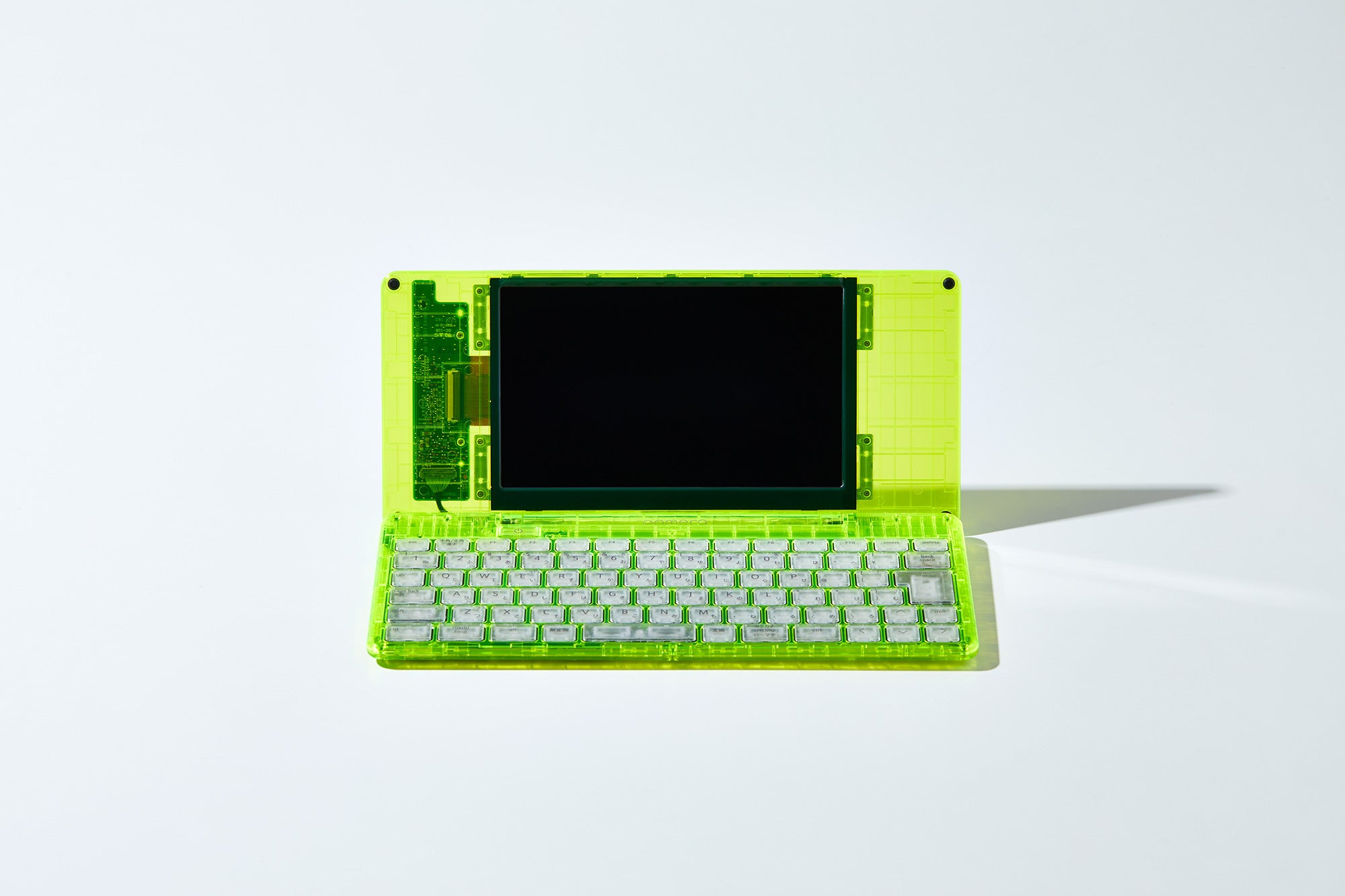 ユーザーアンケートを元に実現した、特別仕様のデジタルメモ「ポメラ