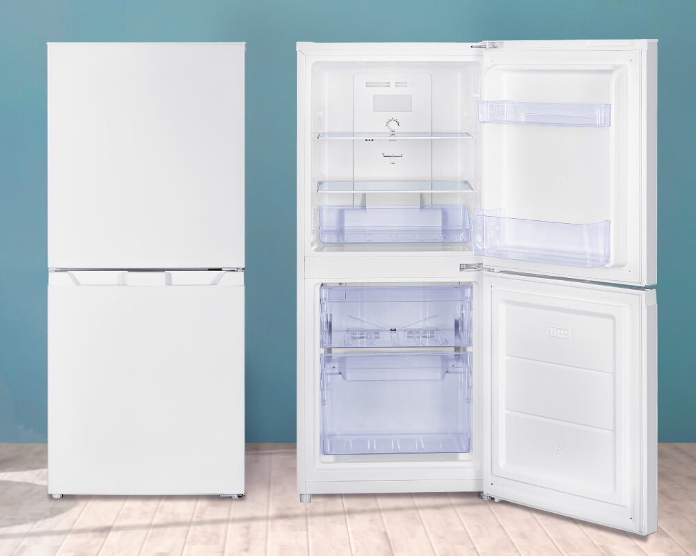 コンパクトながらも使いやすさにこだわった冷凍冷蔵庫121Lを