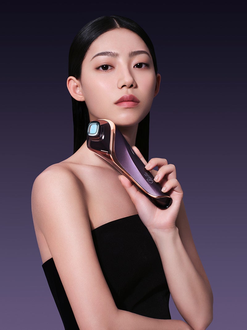 ReFaからハンディ型光美顔器が登場「ReFa LED SCEPTER（リファLED