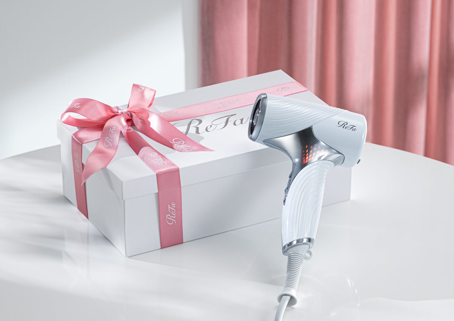 贈る人にも、贈られる人にも、ReFaから心に咲く、感謝の花束を