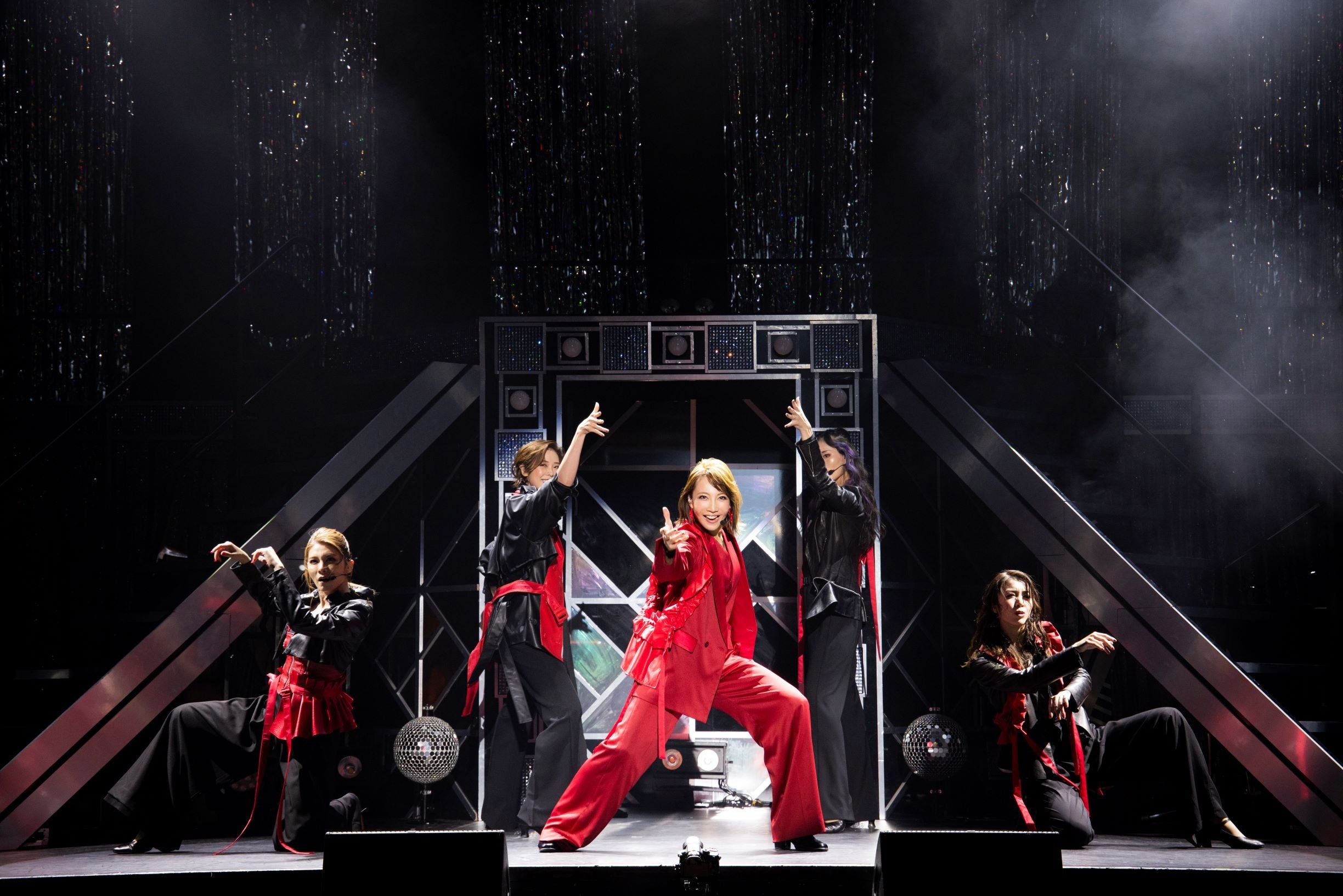 芸歴25周年を記念したソロコンサート『柚希礼音 25th Anniversary