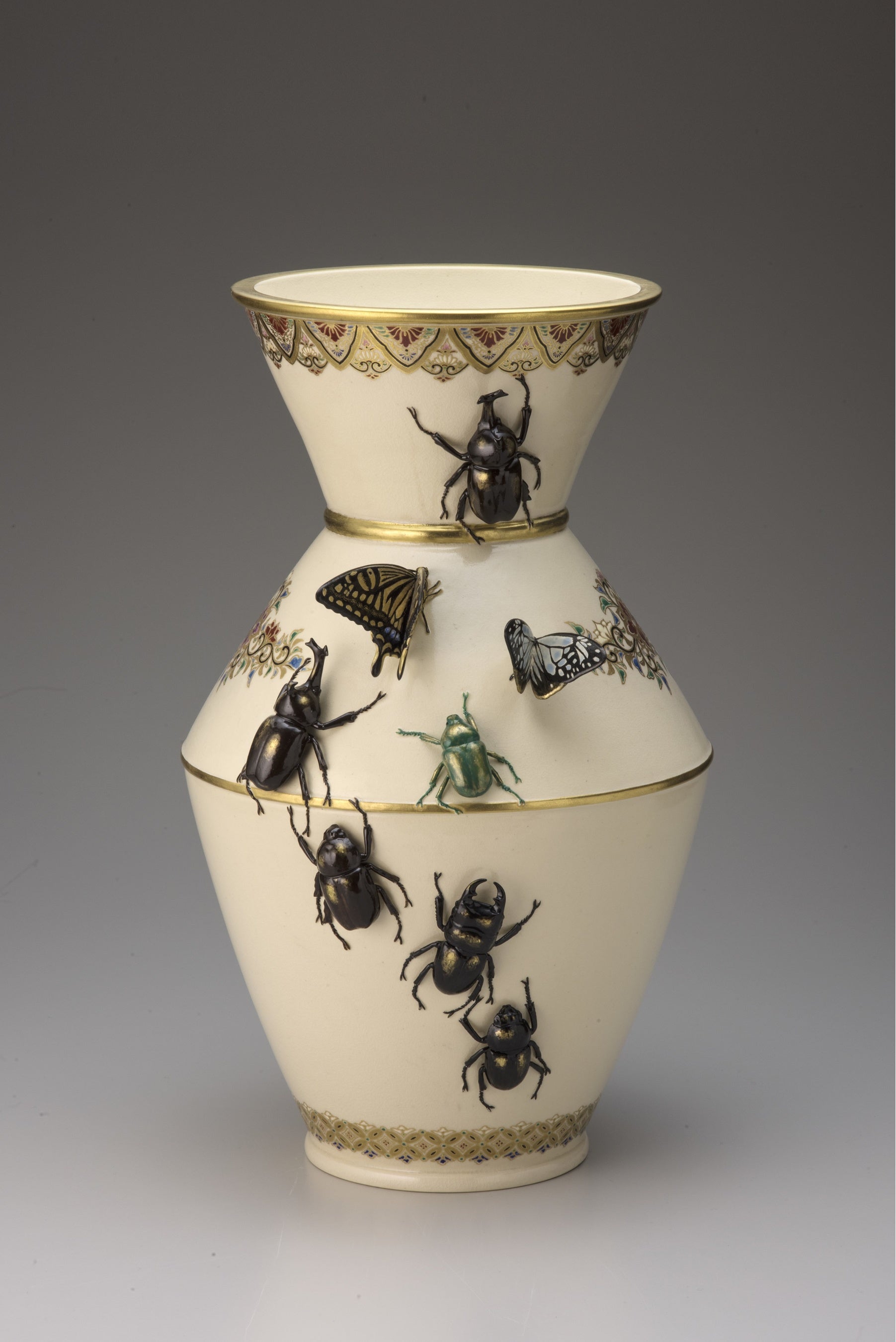 そごう千葉店開店55周年記念 薩摩焼 十五代 沈 壽官 展 | 株式会社