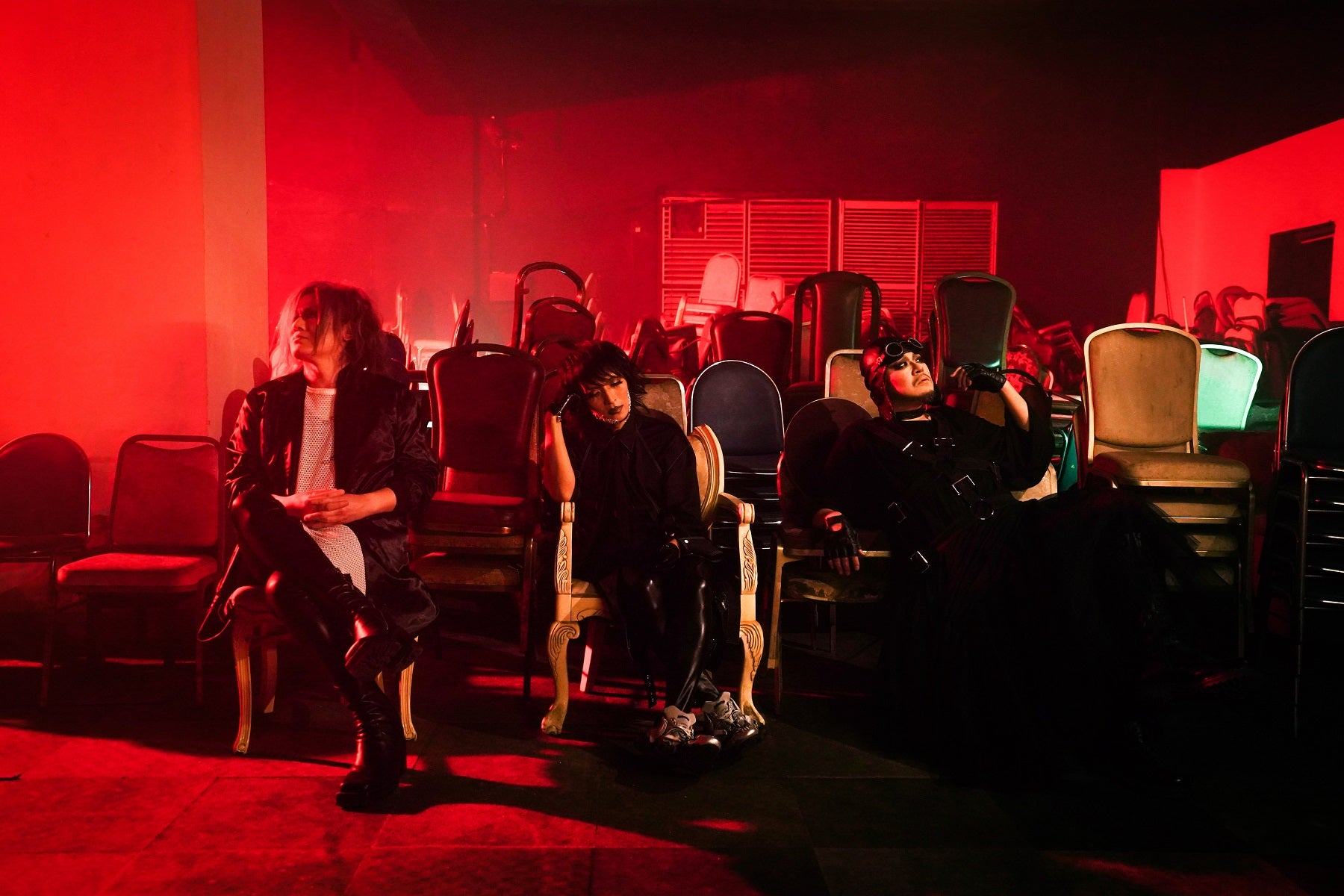 ロックバンドcali≠gariが過去作品のセルフカヴァーアルバム「30」を