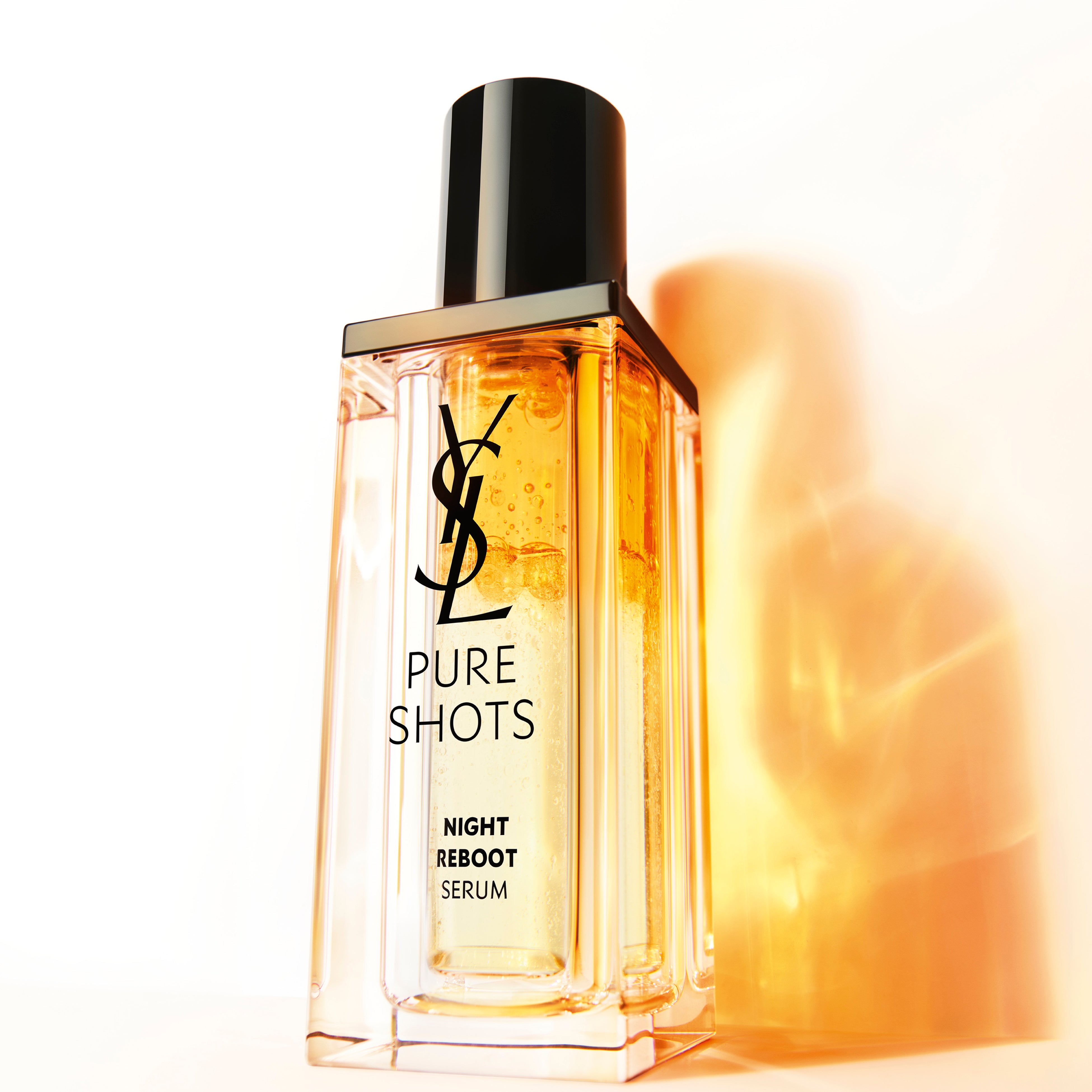 YSL No.1美容液「ピュアショット ナイトセラム」誕生3周年記念。新年に