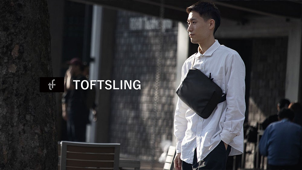 iPadがぴったり収納できる耐水素材のスリングバッグ「TOFTSLING」が新