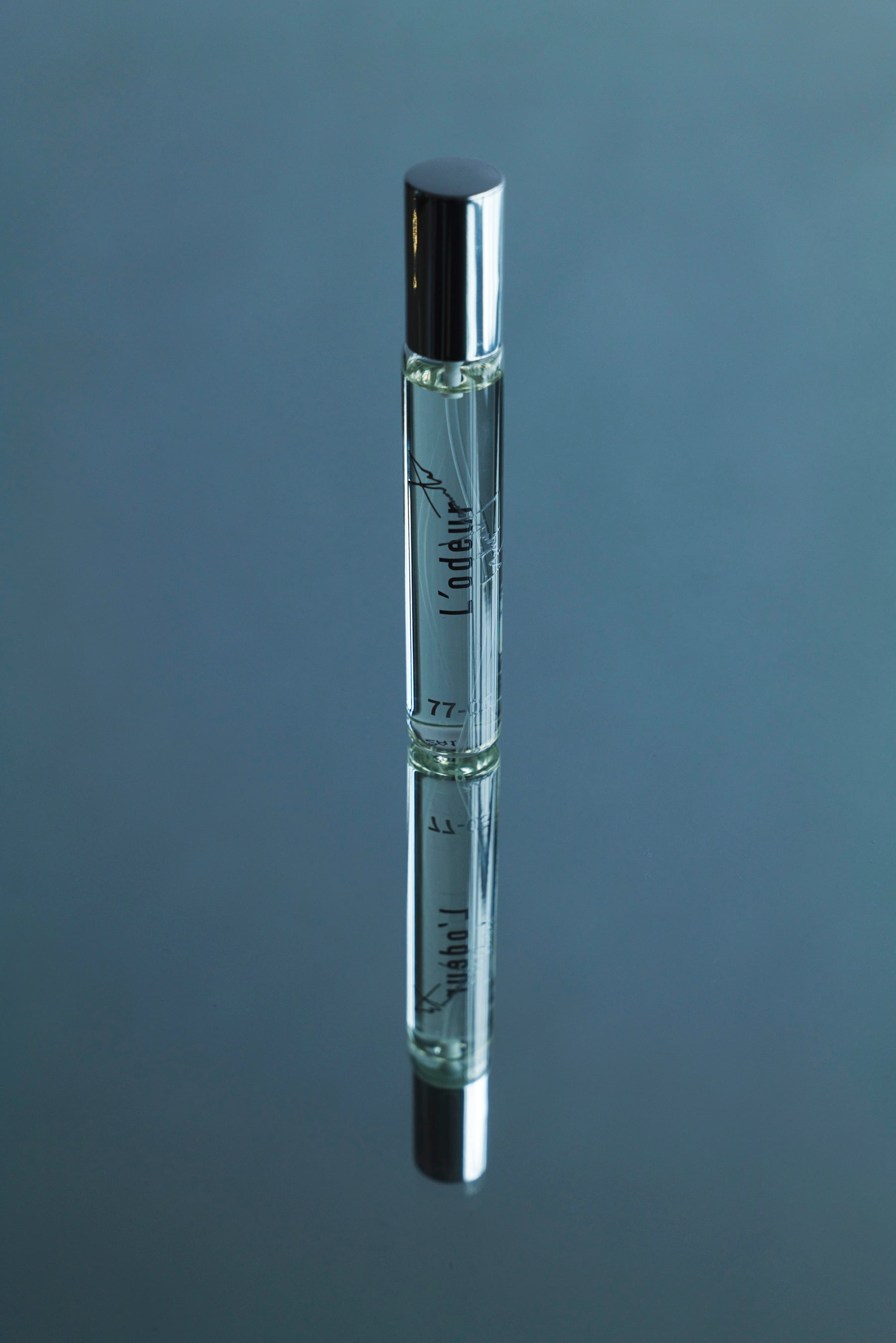 L'odeur Yohji Yamamoto、「オーデコロン」5種の香りをシングルで展開