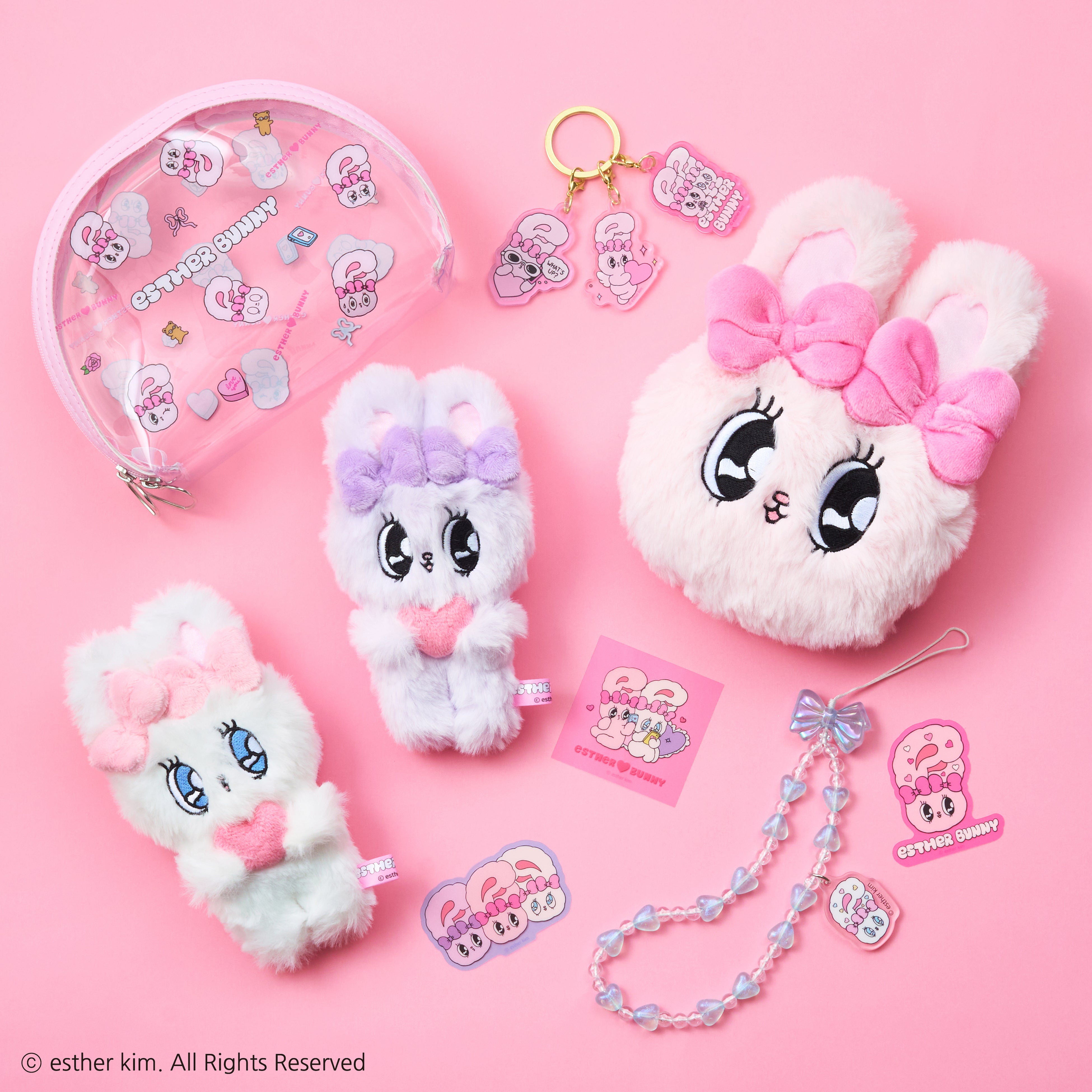 話題のトレンドキャラクター「エスターバニー」が、この夏ついにPLAZA