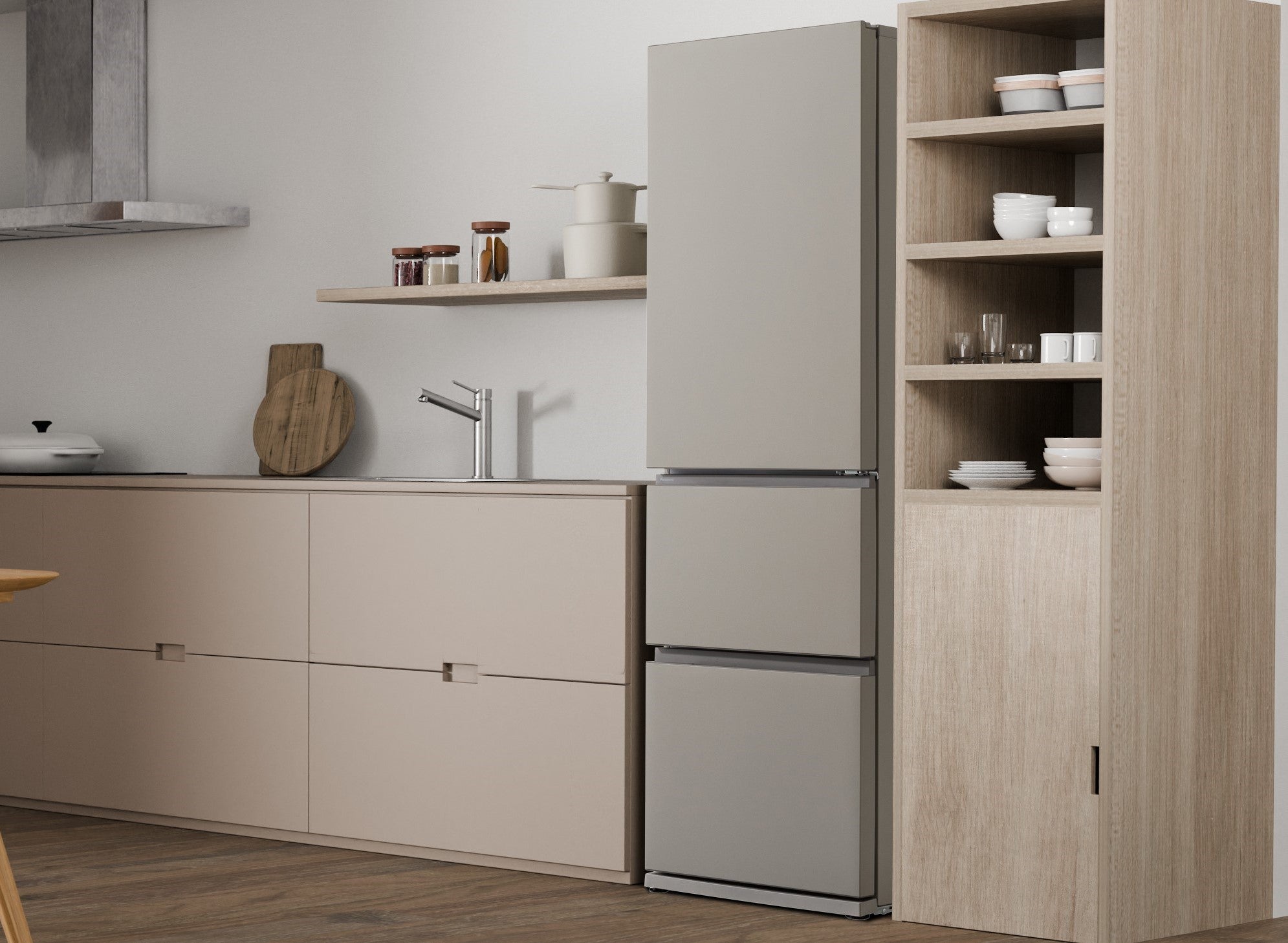 301～400 Lクラスで業界トップクラスの奥行60 cmを実現した冷凍冷蔵庫