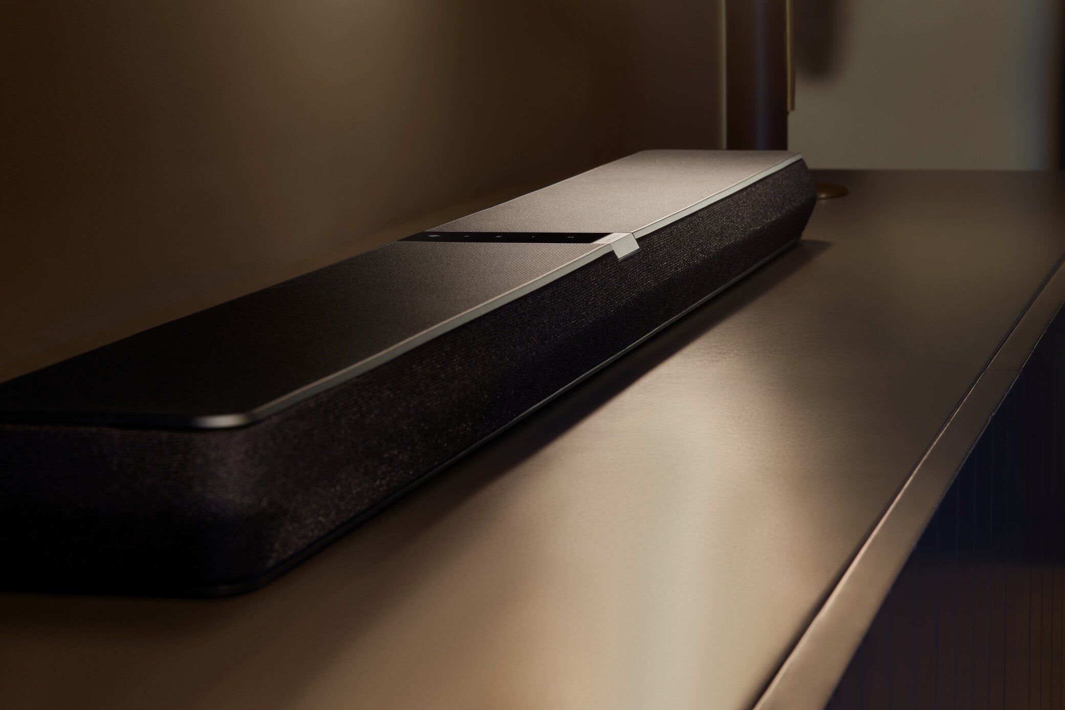 Bowers & Wilkins新製品] ワイヤレスDolby Atmosサウンドバー