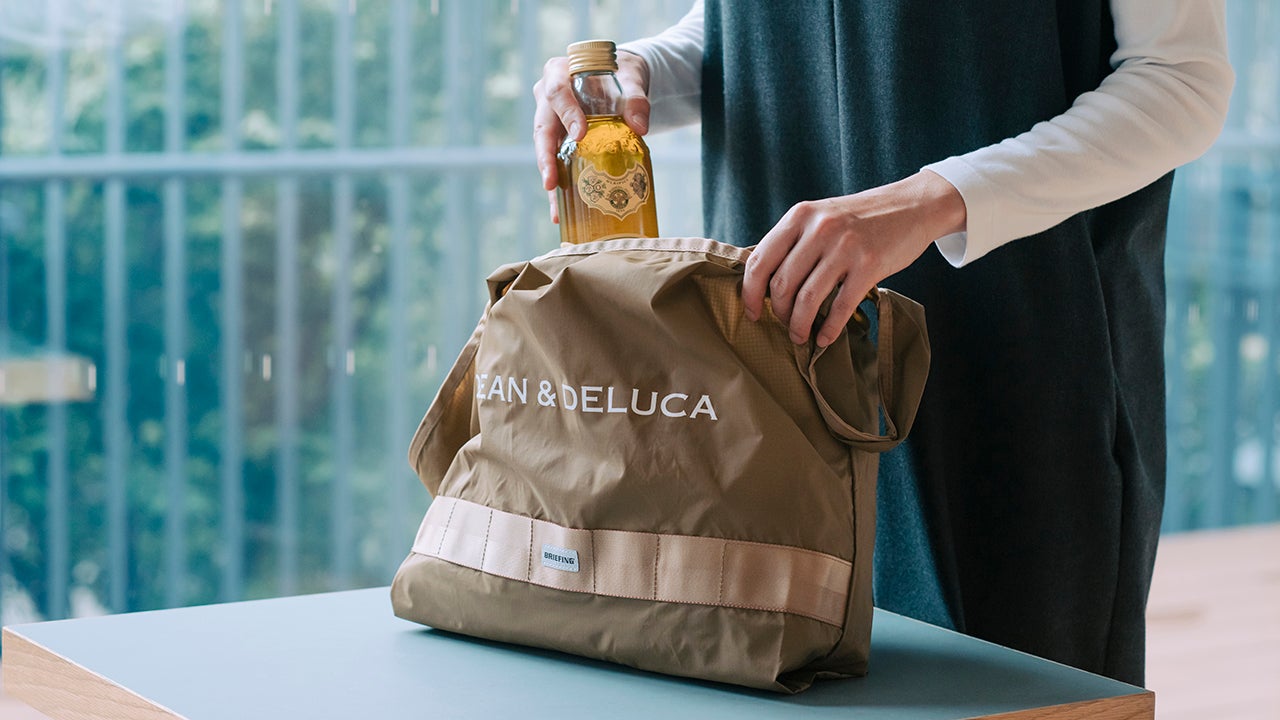 DEAN & DELUCA】BRIEFINGとのコラボレーション「サコッシュ トート